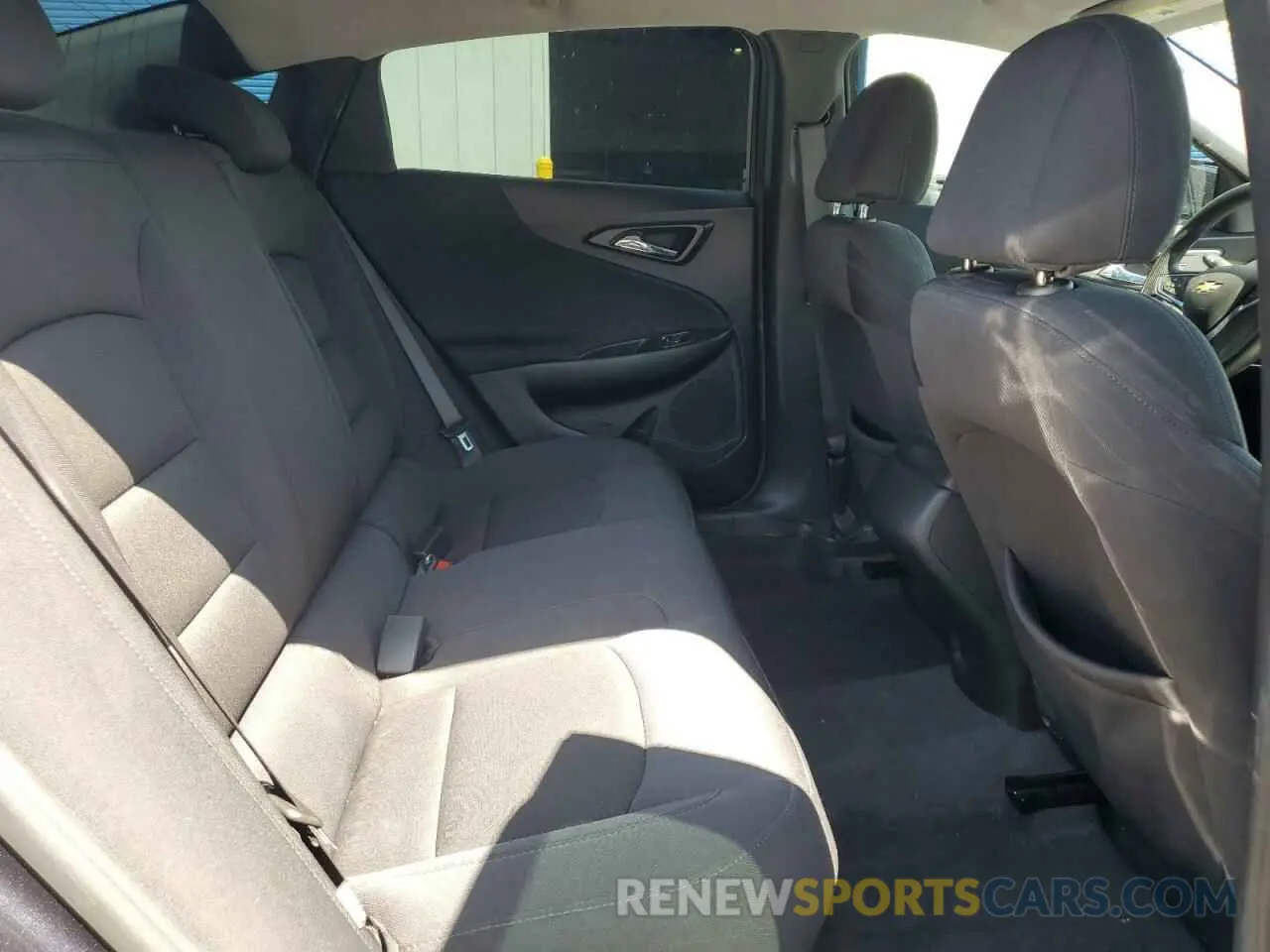 10 fotografías del automóvil dañado 1G1ZC5ST9NF185715 CHEVROLET MALIBU 2022