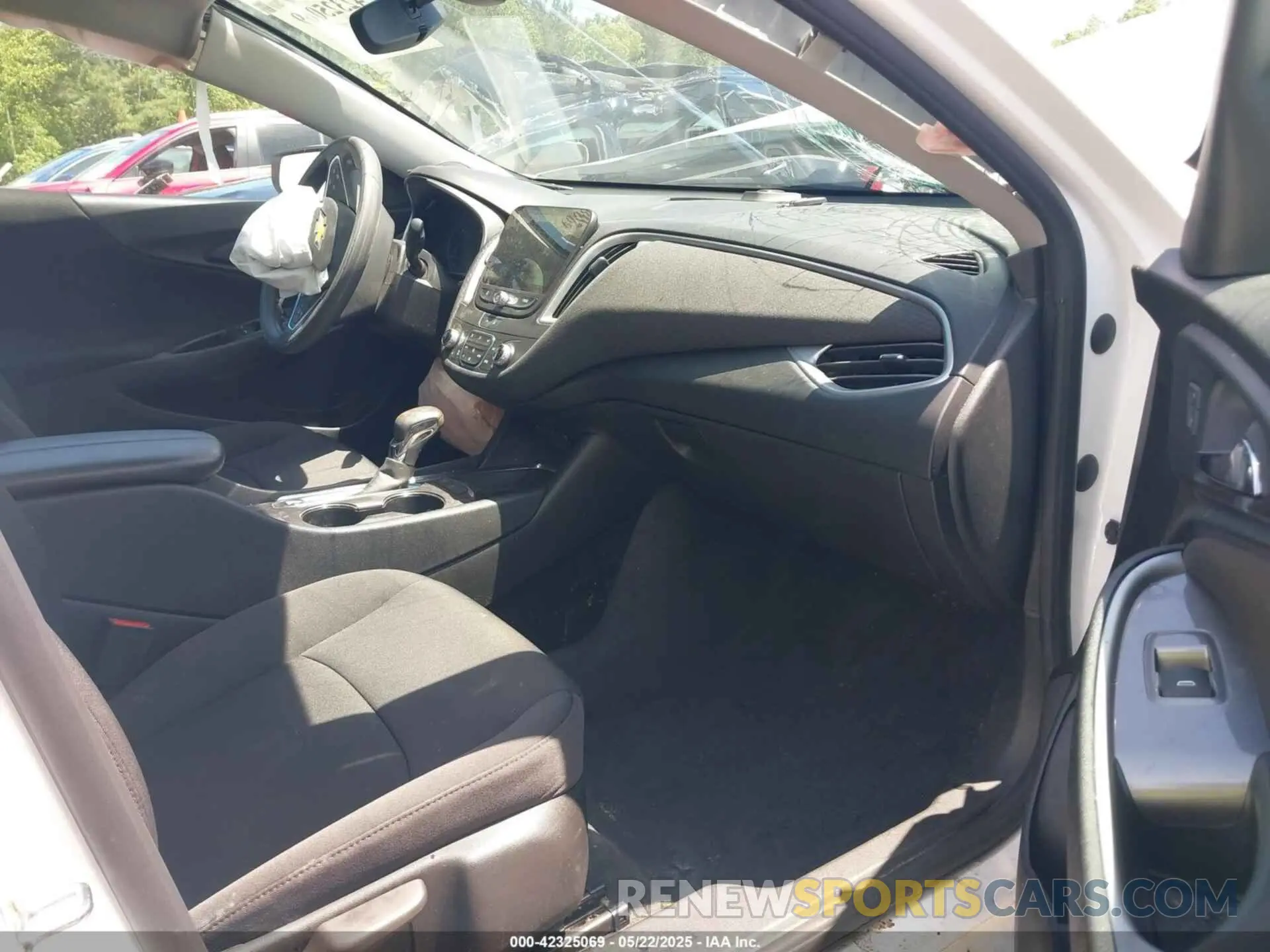 5 fotografías del automóvil dañado 1G1ZD5ST0NF198687 CHEVROLET MALIBU 2022