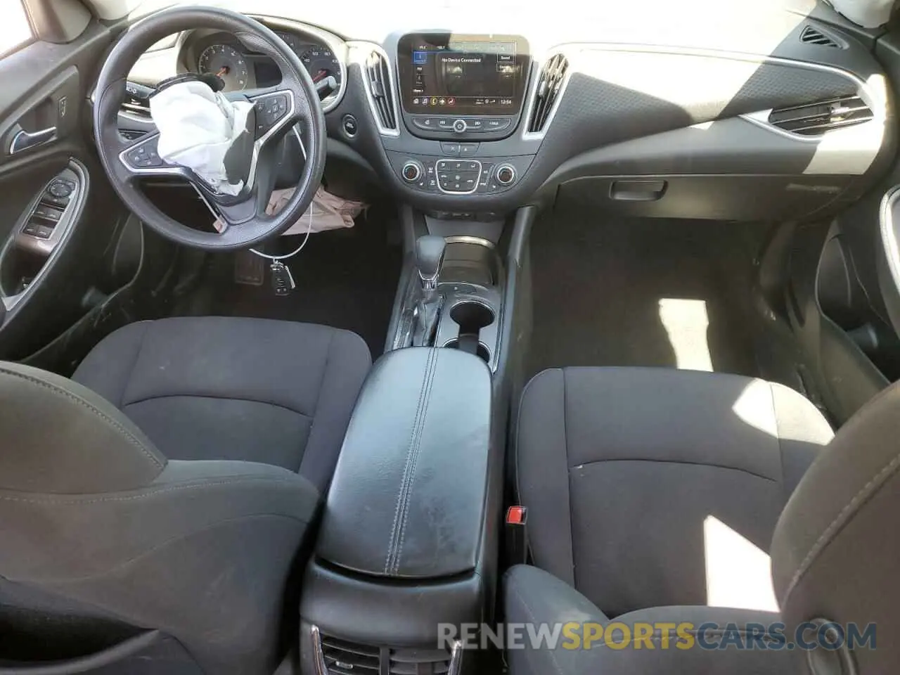 8 fotografías del automóvil dañado 1G1ZD5ST1NF171370 CHEVROLET MALIBU 2022