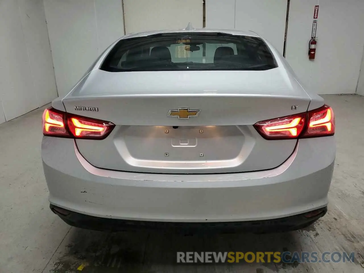6 fotografías del automóvil dañado 1G1ZD5ST1NF174138 CHEVROLET MALIBU 2022
