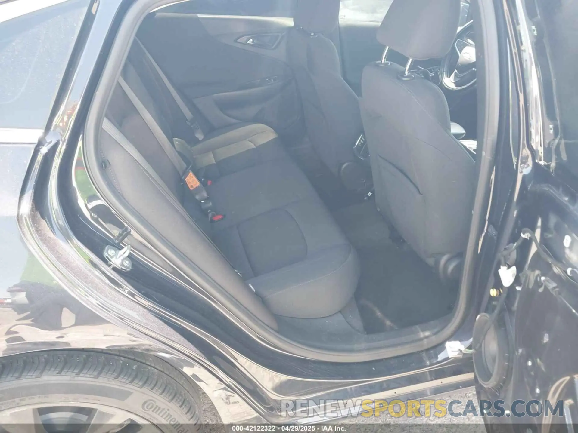 8 fotografías del automóvil dañado 1G1ZD5ST3NF120789 CHEVROLET MALIBU 2022