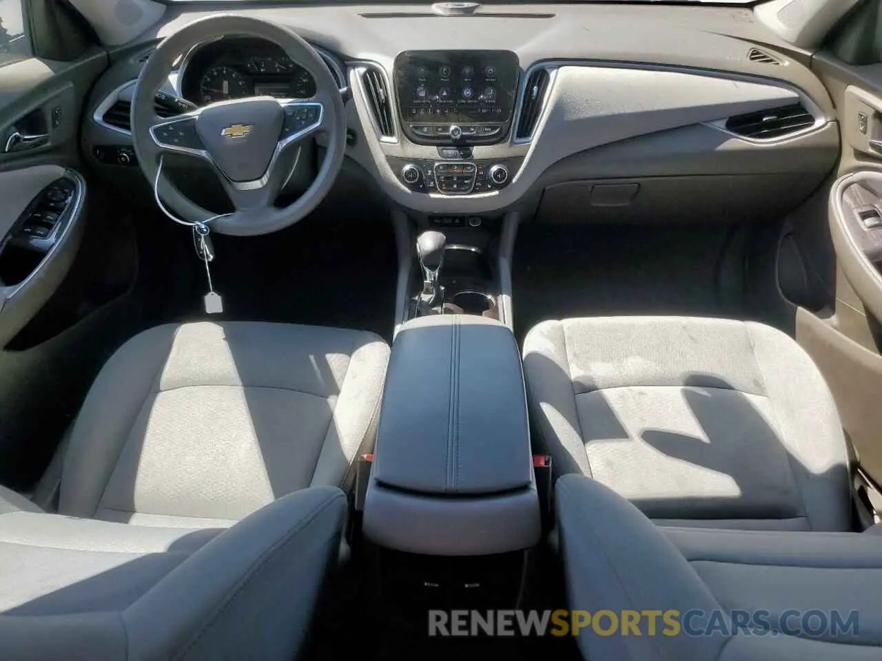 8 fotografías del automóvil dañado 1G1ZD5ST3NF127970 CHEVROLET MALIBU 2022