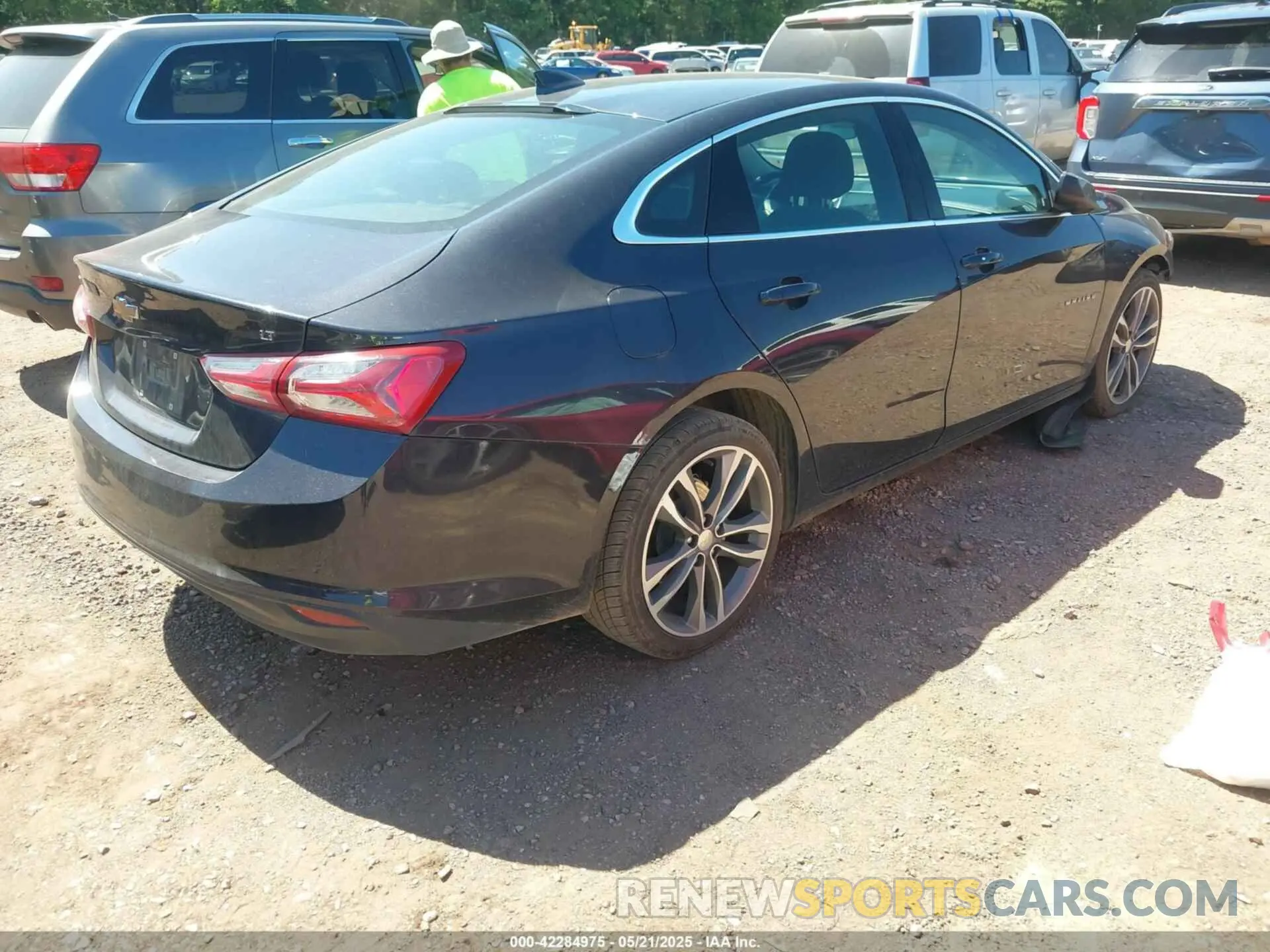 4 fotografías del automóvil dañado 1G1ZD5ST3NF131016 CHEVROLET MALIBU 2022