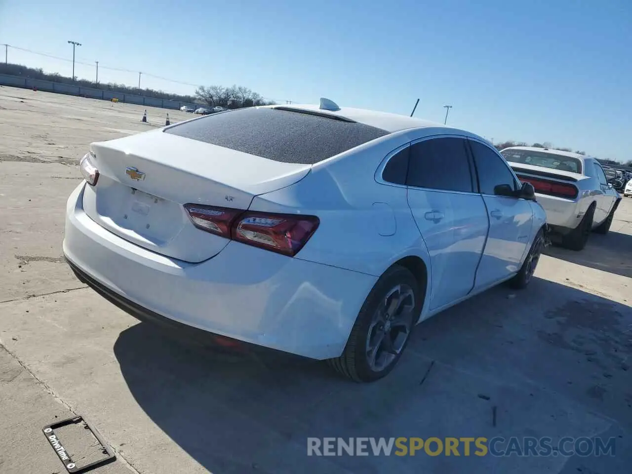 3 fotografías del automóvil dañado 1G1ZD5ST4NF123863 CHEVROLET MALIBU 2022