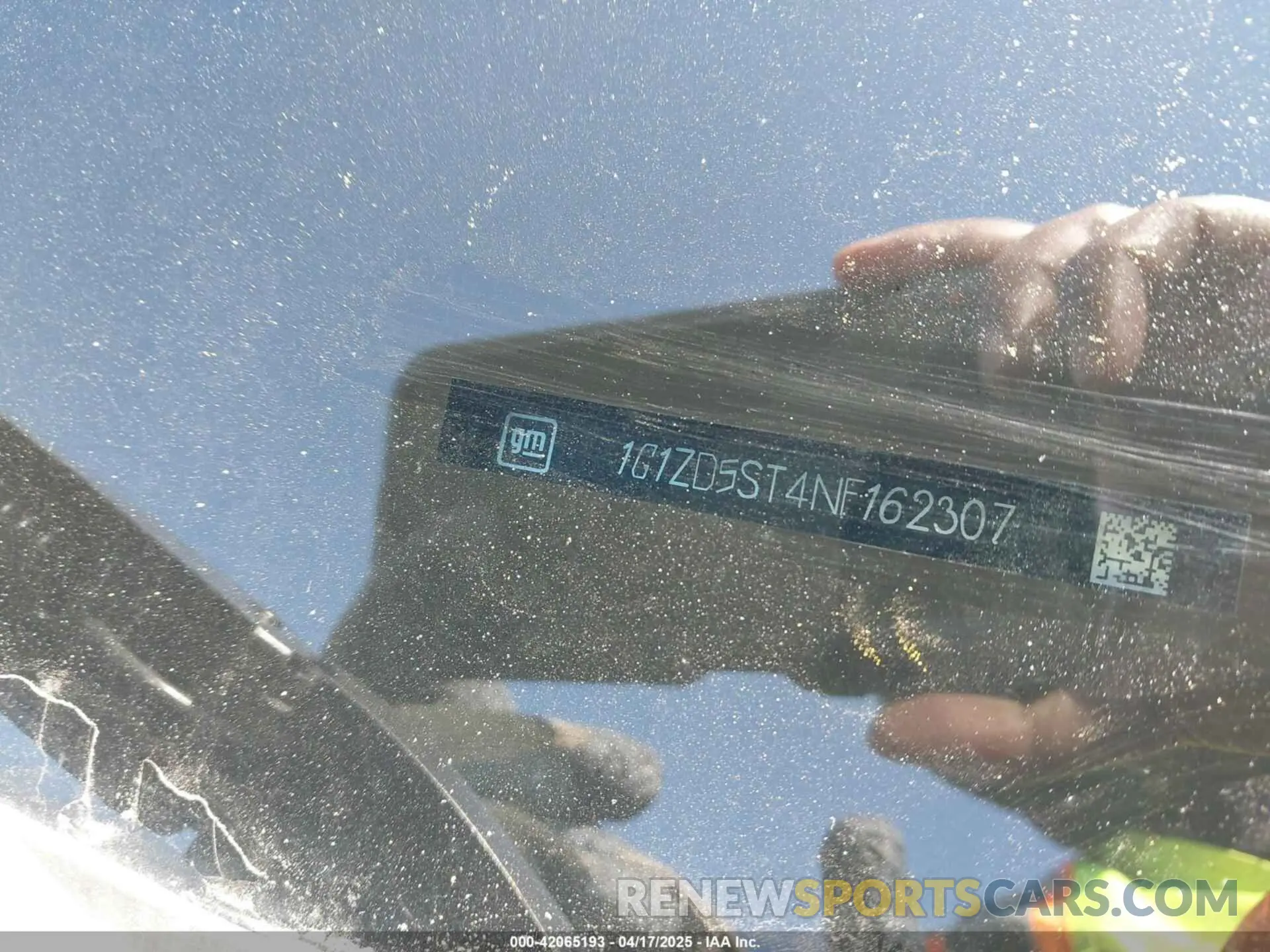 8 fotografías del automóvil dañado 1G1ZD5ST4NF162307 CHEVROLET MALIBU 2022
