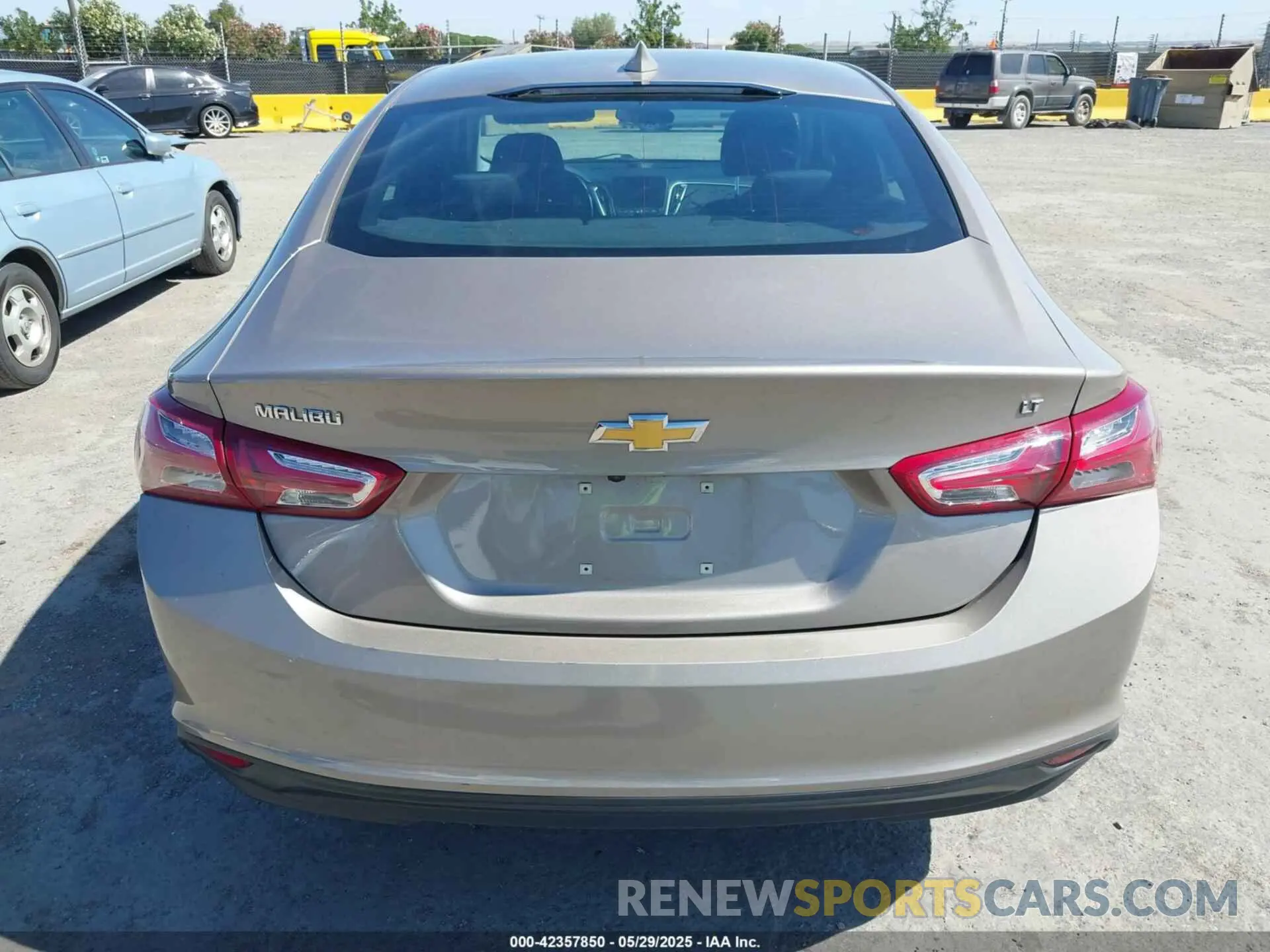 16 fotografías del automóvil dañado 1G1ZD5ST4NF194626 CHEVROLET MALIBU 2022