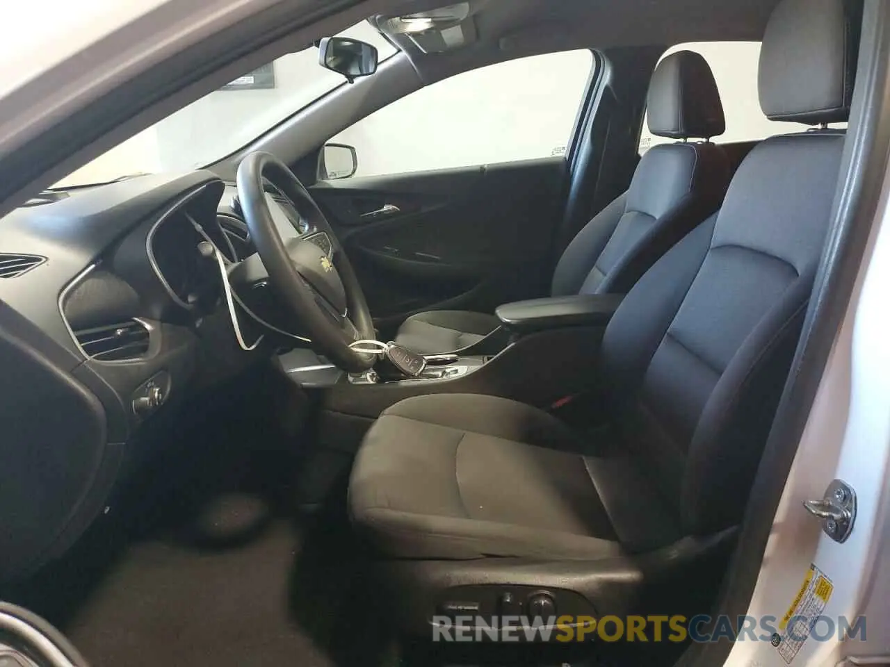 7 fotografías del automóvil dañado 1G1ZD5ST5NF119157 CHEVROLET MALIBU 2022
