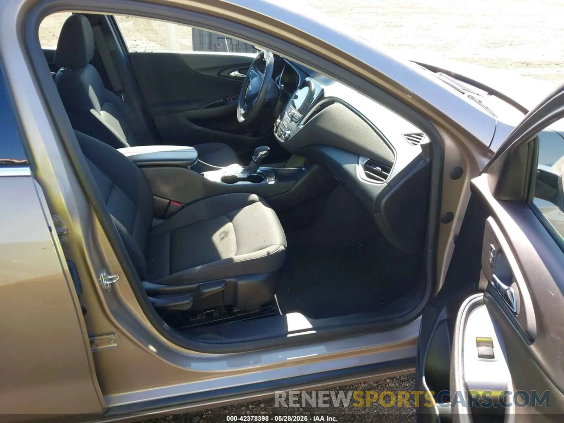 5 fotografías del automóvil dañado 1G1ZD5ST7NF116129 CHEVROLET MALIBU 2022