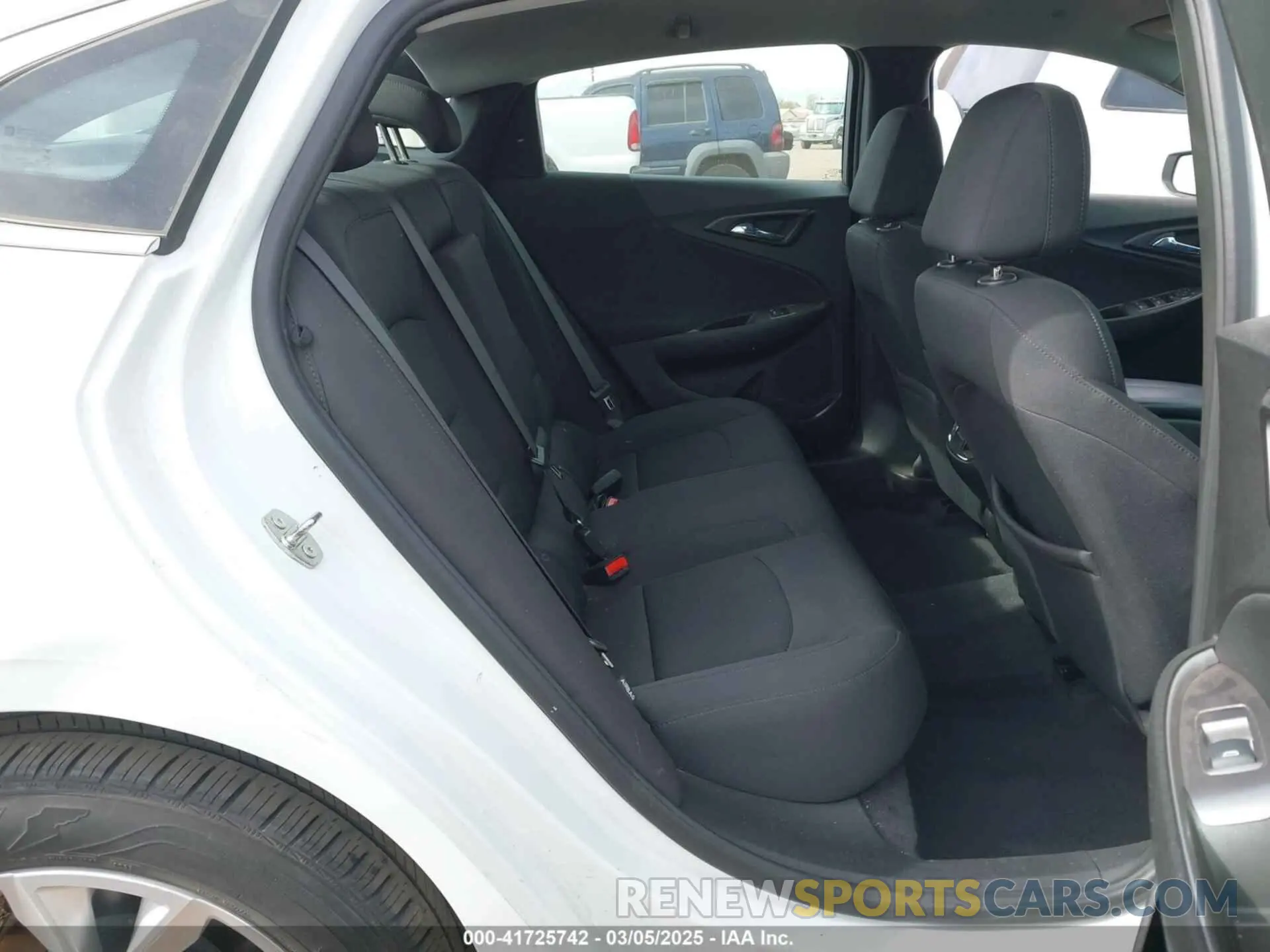 8 fotografías del automóvil dañado 1G1ZD5ST7NF126949 CHEVROLET MALIBU 2022