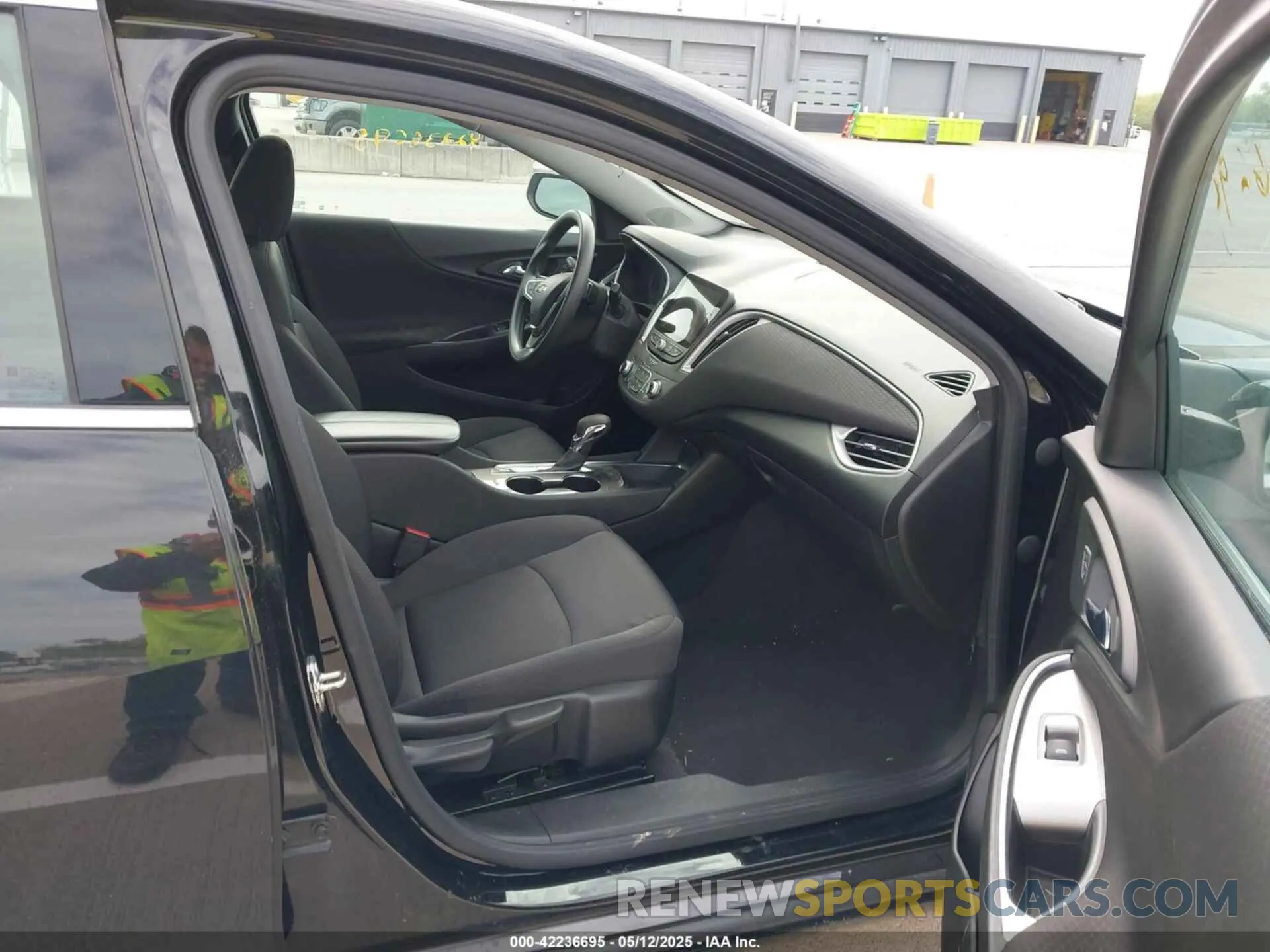 5 fotografías del automóvil dañado 1G1ZD5ST7NF132346 CHEVROLET MALIBU 2022