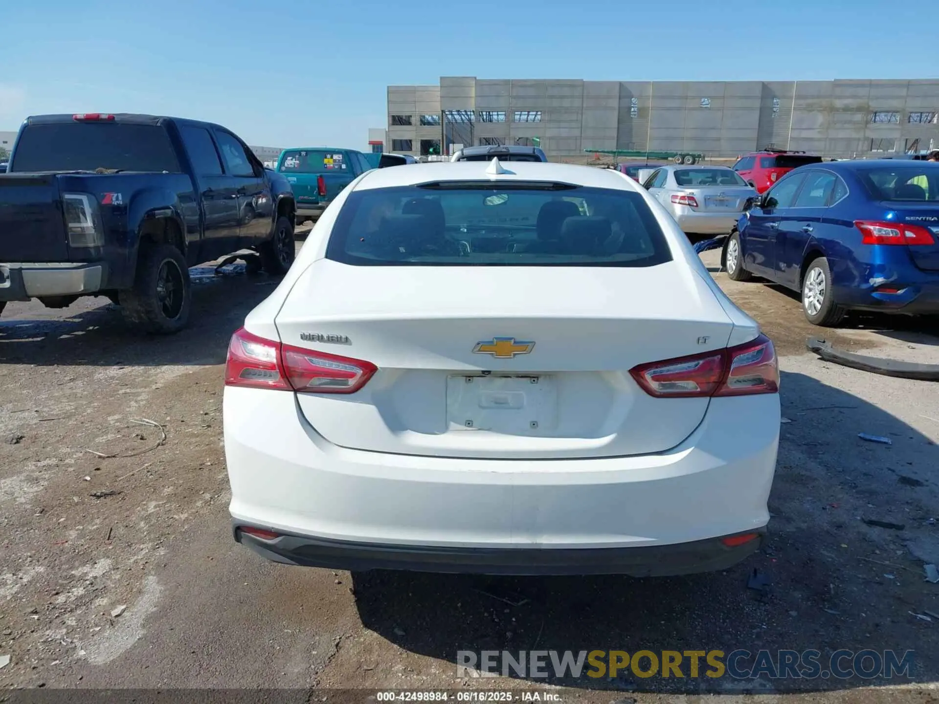 17 fotografías del automóvil dañado 1G1ZD5ST8NF133084 CHEVROLET MALIBU 2022