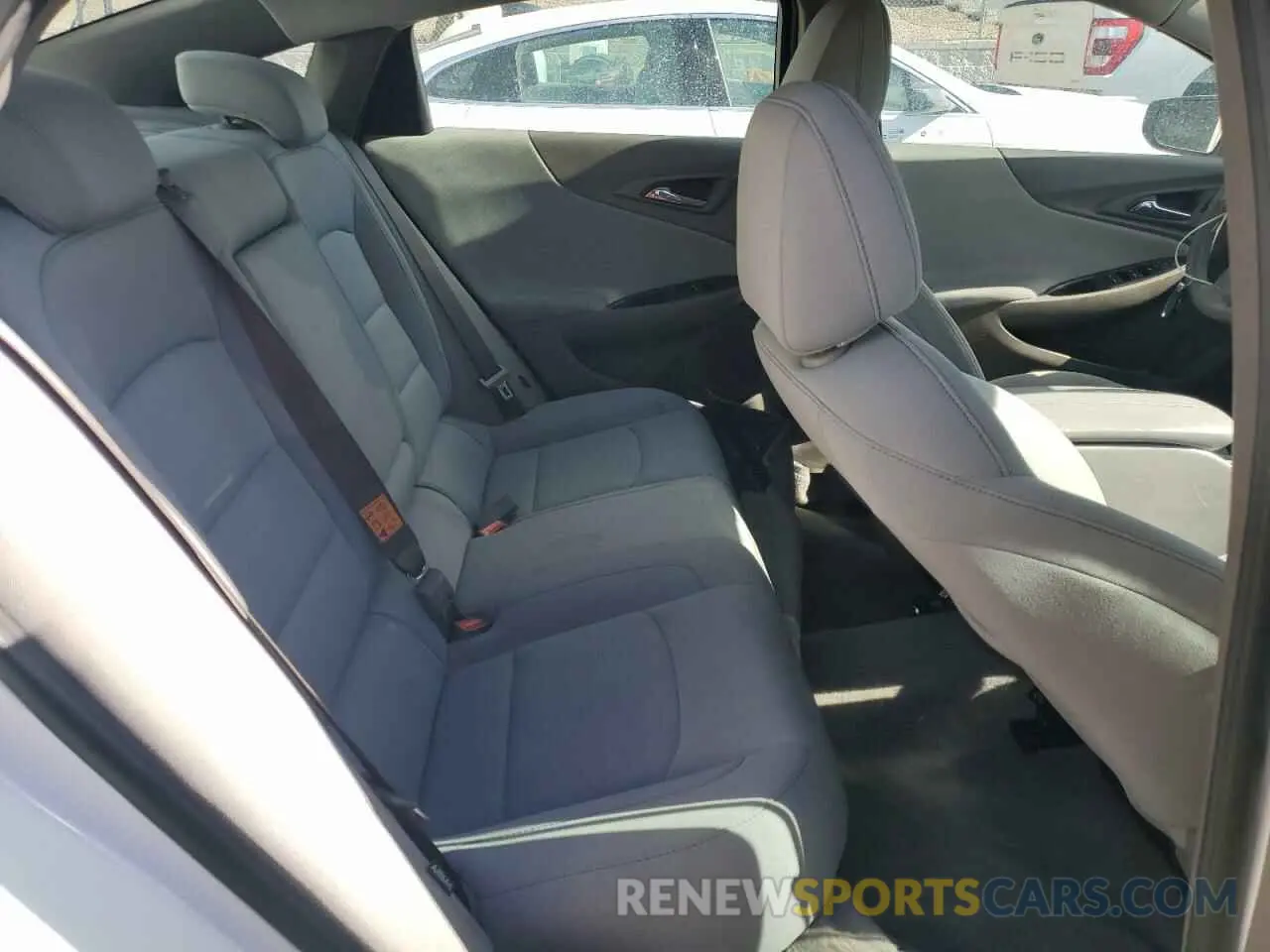 10 fotografías del automóvil dañado 1G1ZD5ST8NF141234 CHEVROLET MALIBU 2022