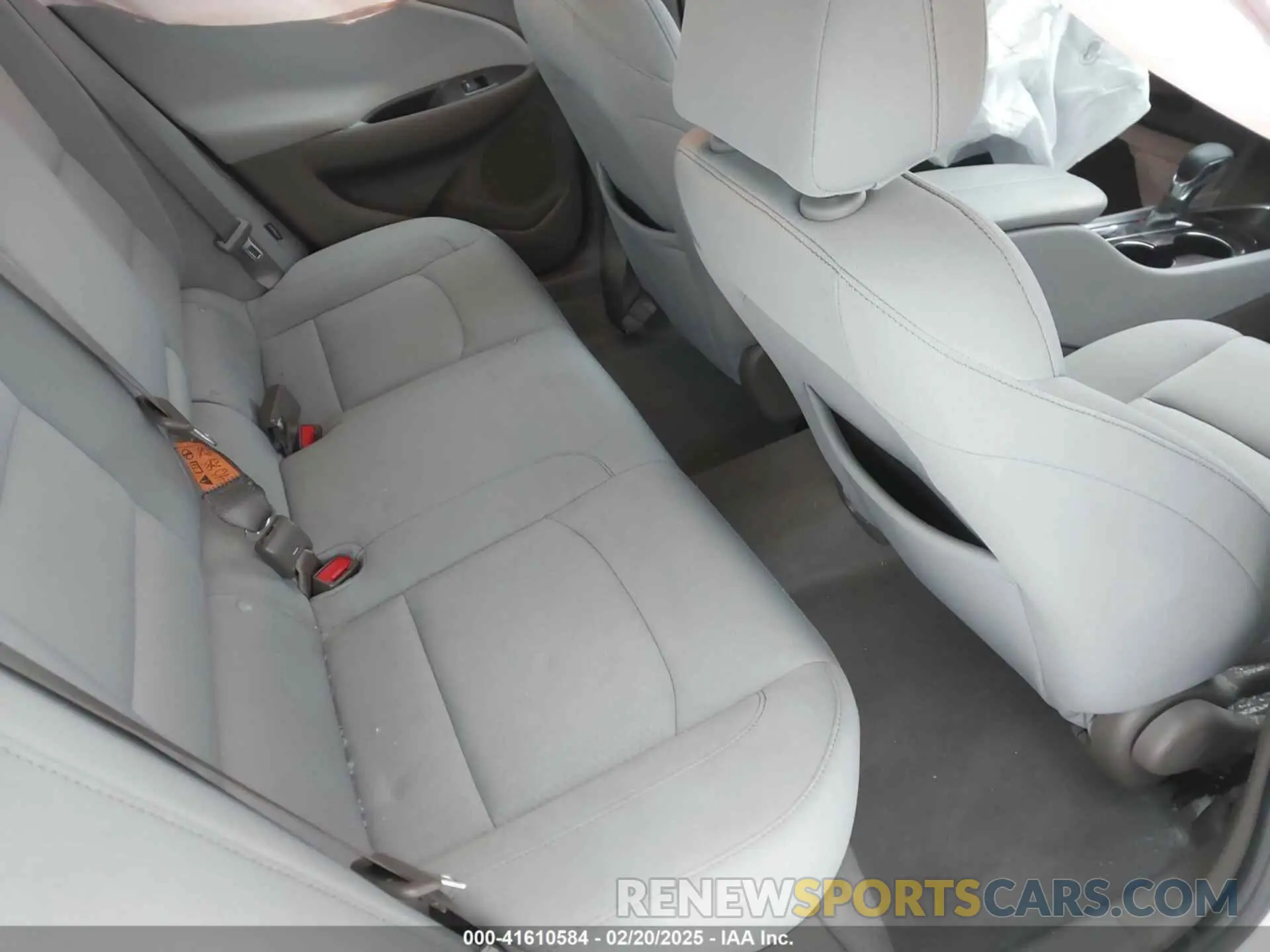 8 fotografías del automóvil dañado 1G1ZD5ST8NF147440 CHEVROLET MALIBU 2022