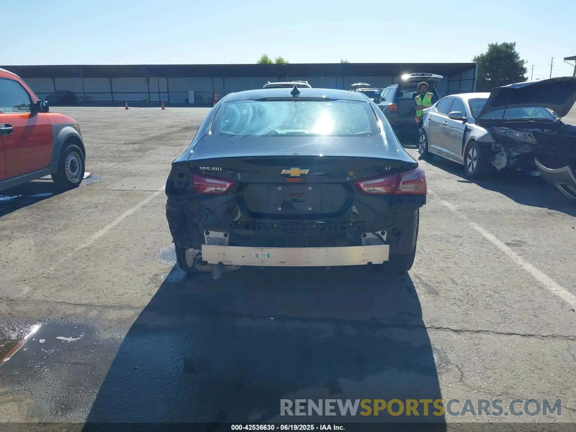 6 fotografías del automóvil dañado 1G1ZD5ST8NF200623 CHEVROLET MALIBU 2022