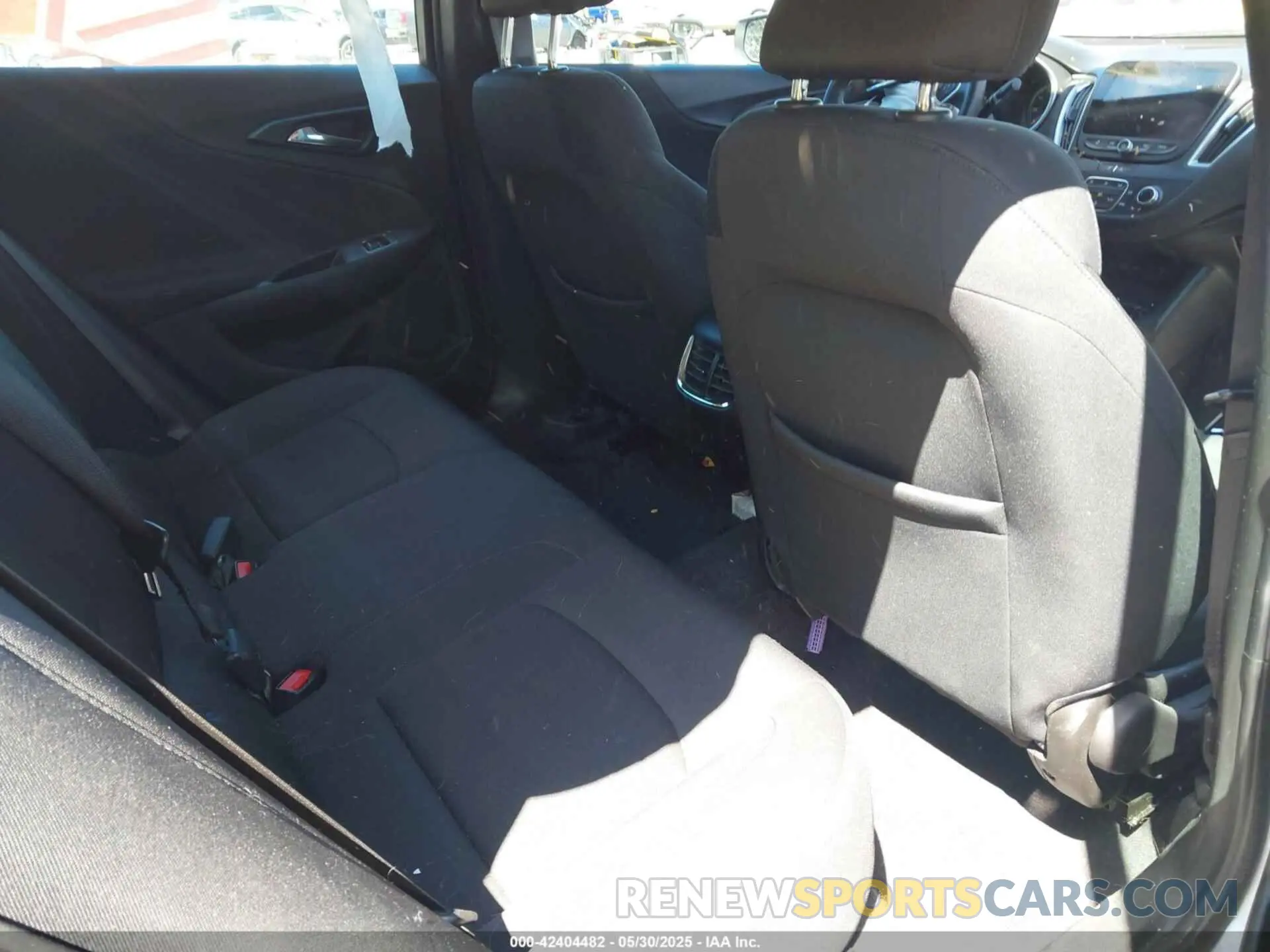 8 fotografías del automóvil dañado 1G1ZD5ST9NF110879 CHEVROLET MALIBU 2022