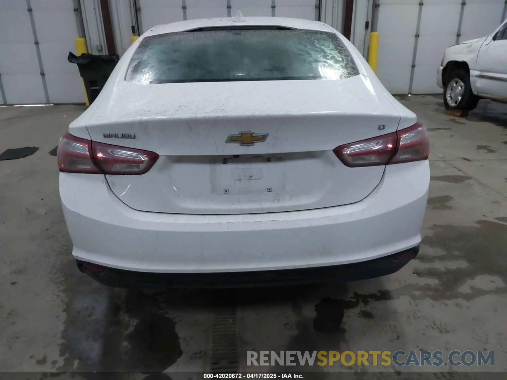 17 fotografías del automóvil dañado 1G1ZD5ST9NF160990 CHEVROLET MALIBU 2022