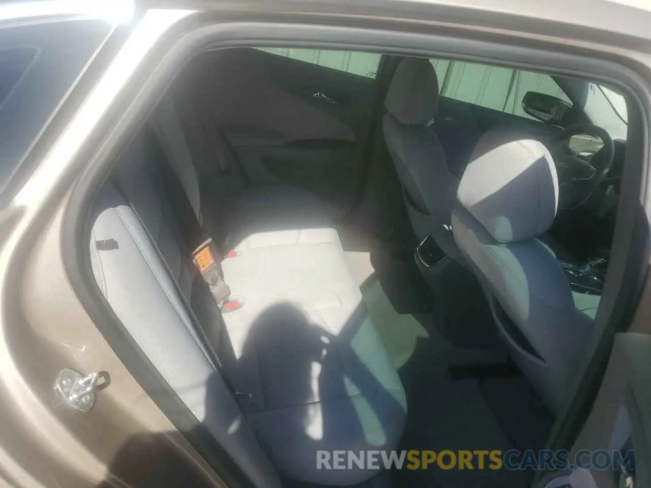 10 fotografías del automóvil dañado 1G1ZD5STXNF121468 CHEVROLET MALIBU 2022