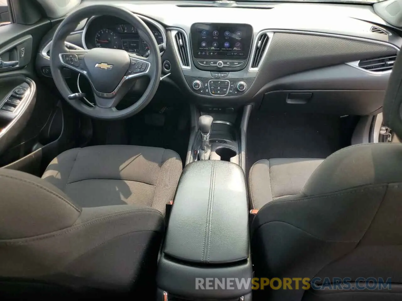 8 fotografías del automóvil dañado 1G1ZD5STXNF124886 CHEVROLET MALIBU 2022