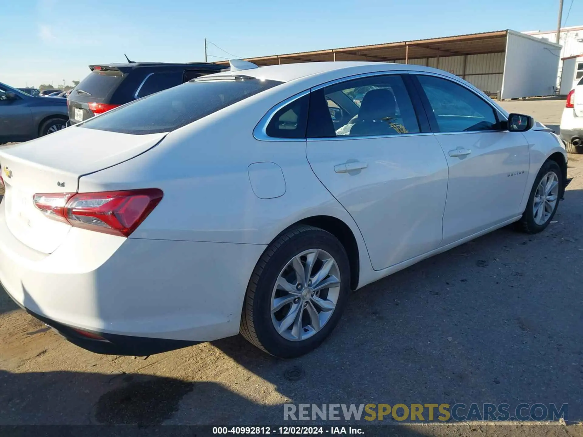 4 fotografías del automóvil dañado 1G1ZD5STXNF180763 CHEVROLET MALIBU 2022
