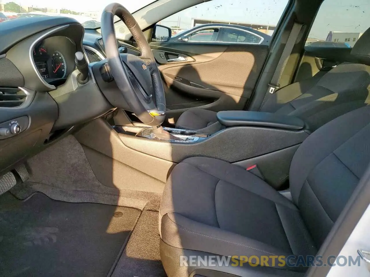 7 fotografías del automóvil dañado 1G1ZG5ST1NF105537 CHEVROLET MALIBU 2022