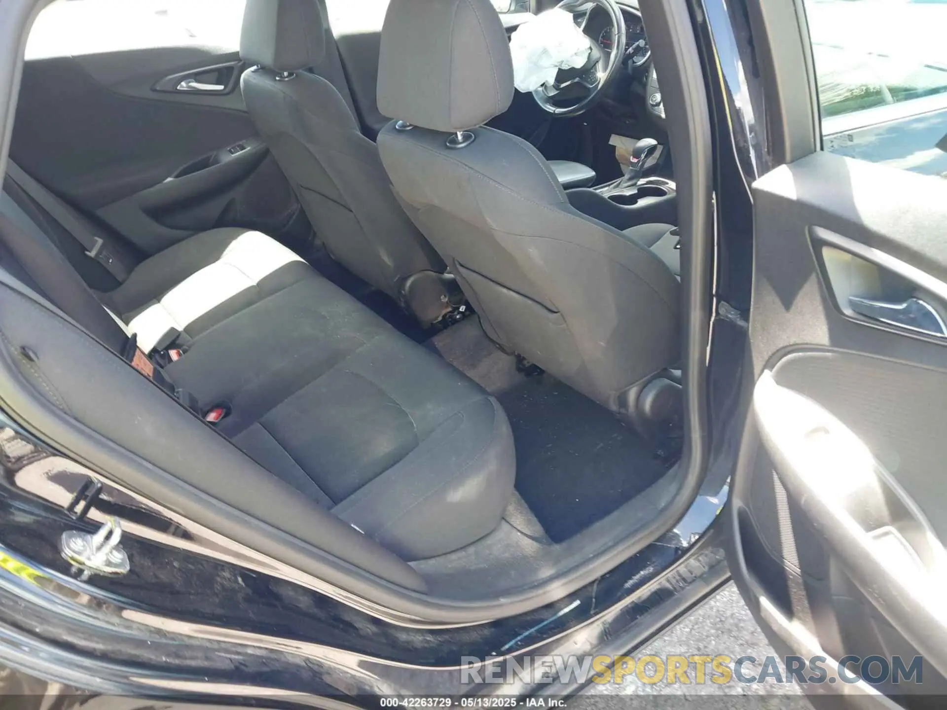 8 fotografías del automóvil dañado 1G1ZG5ST4NF207849 CHEVROLET MALIBU 2022