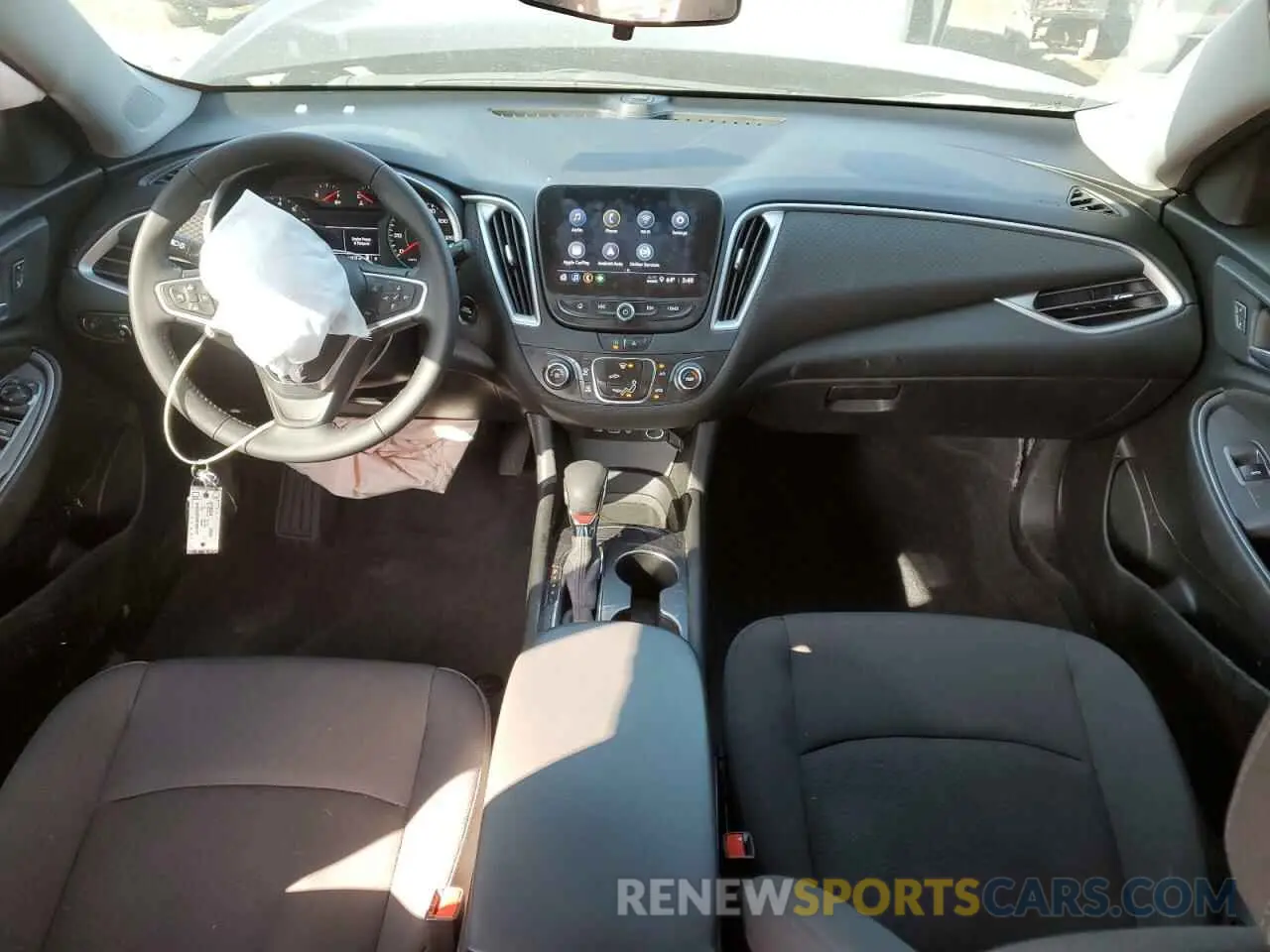 8 fotografías del automóvil dañado 1G1ZG5ST8NF202413 CHEVROLET MALIBU 2022