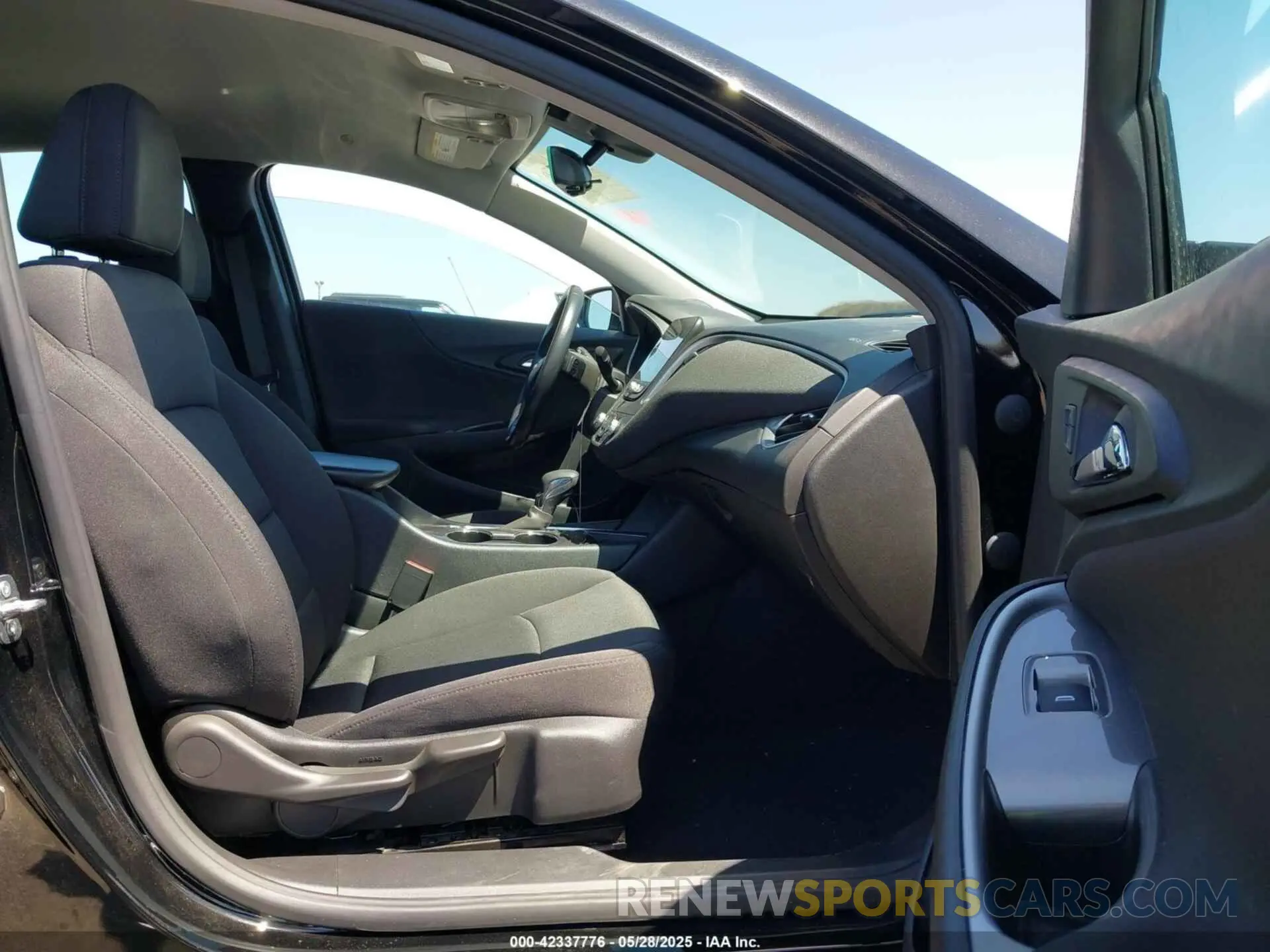 5 fotografías del automóvil dañado 1G1ZG5ST9NF102157 CHEVROLET MALIBU 2022