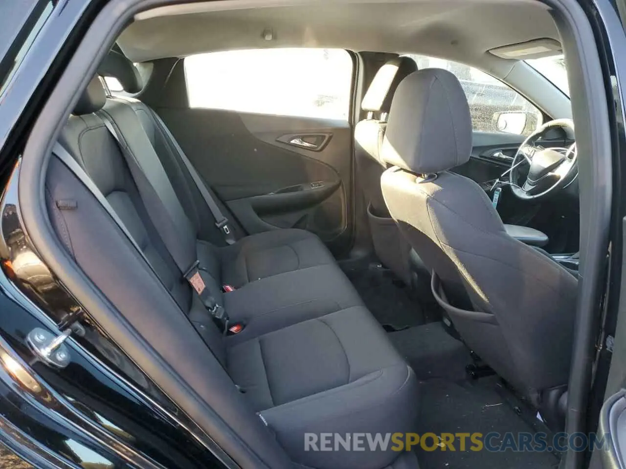 10 fotografías del automóvil dañado 1G1ZG5ST9NF210410 CHEVROLET MALIBU 2022