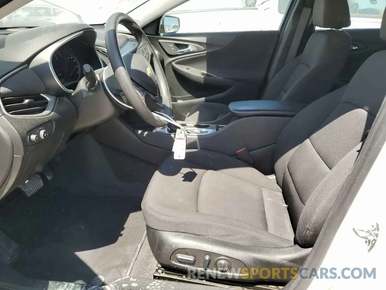7 fotografías del automóvil dañado 1G1ZC5ST9PF153169 CHEVROLET MALIBU 2023