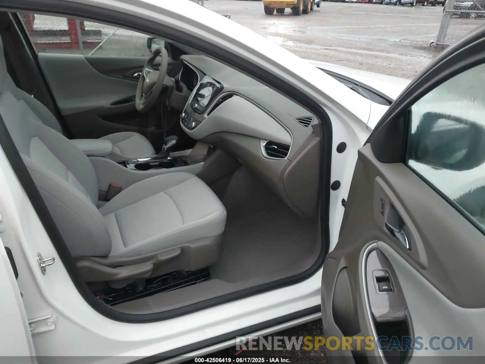 5 fotografías del automóvil dañado 1G1ZC5STXPF166108 CHEVROLET MALIBU 2023