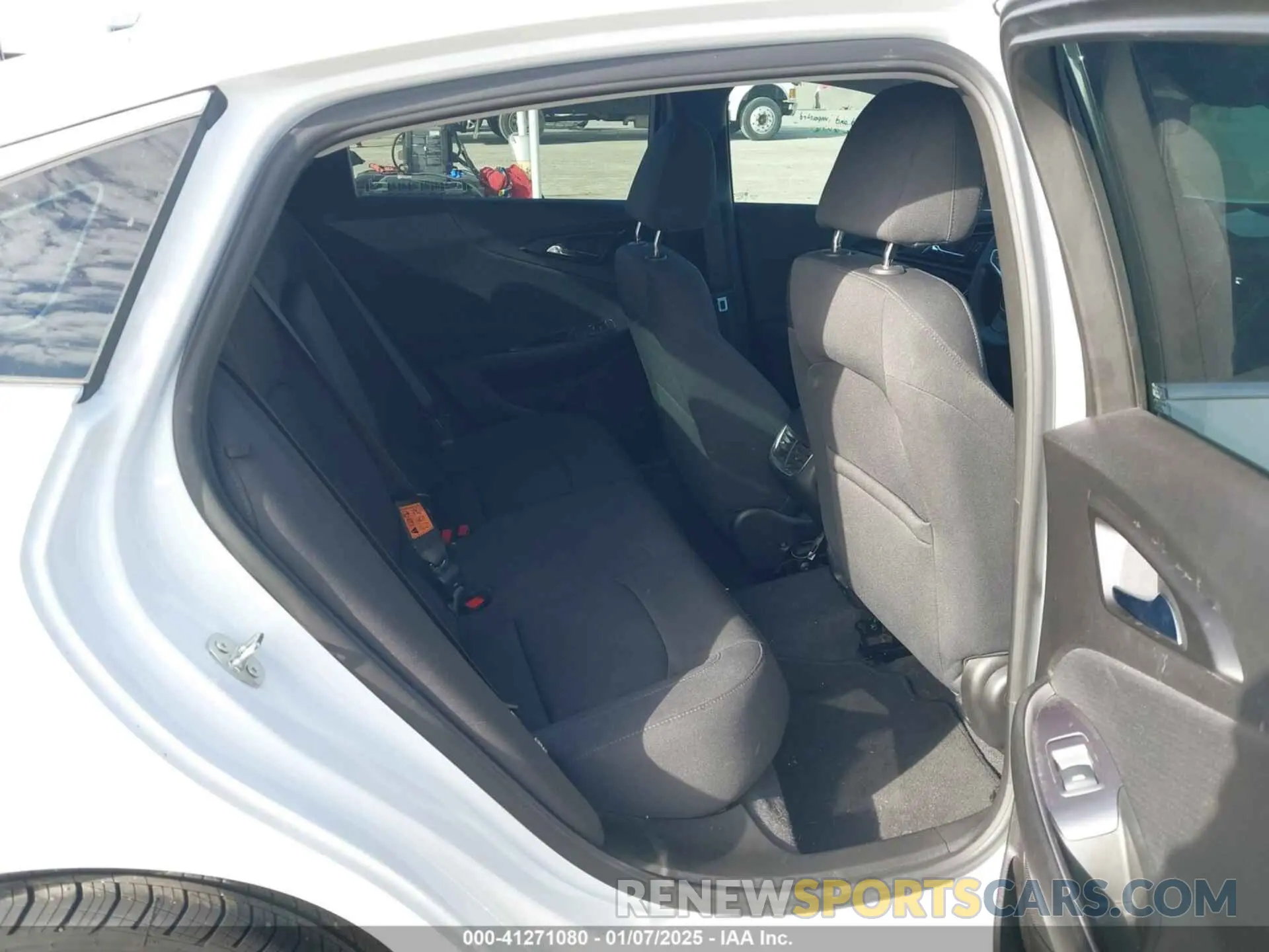 8 fotografías del automóvil dañado 1G1ZD5ST1PF128120 CHEVROLET MALIBU 2023