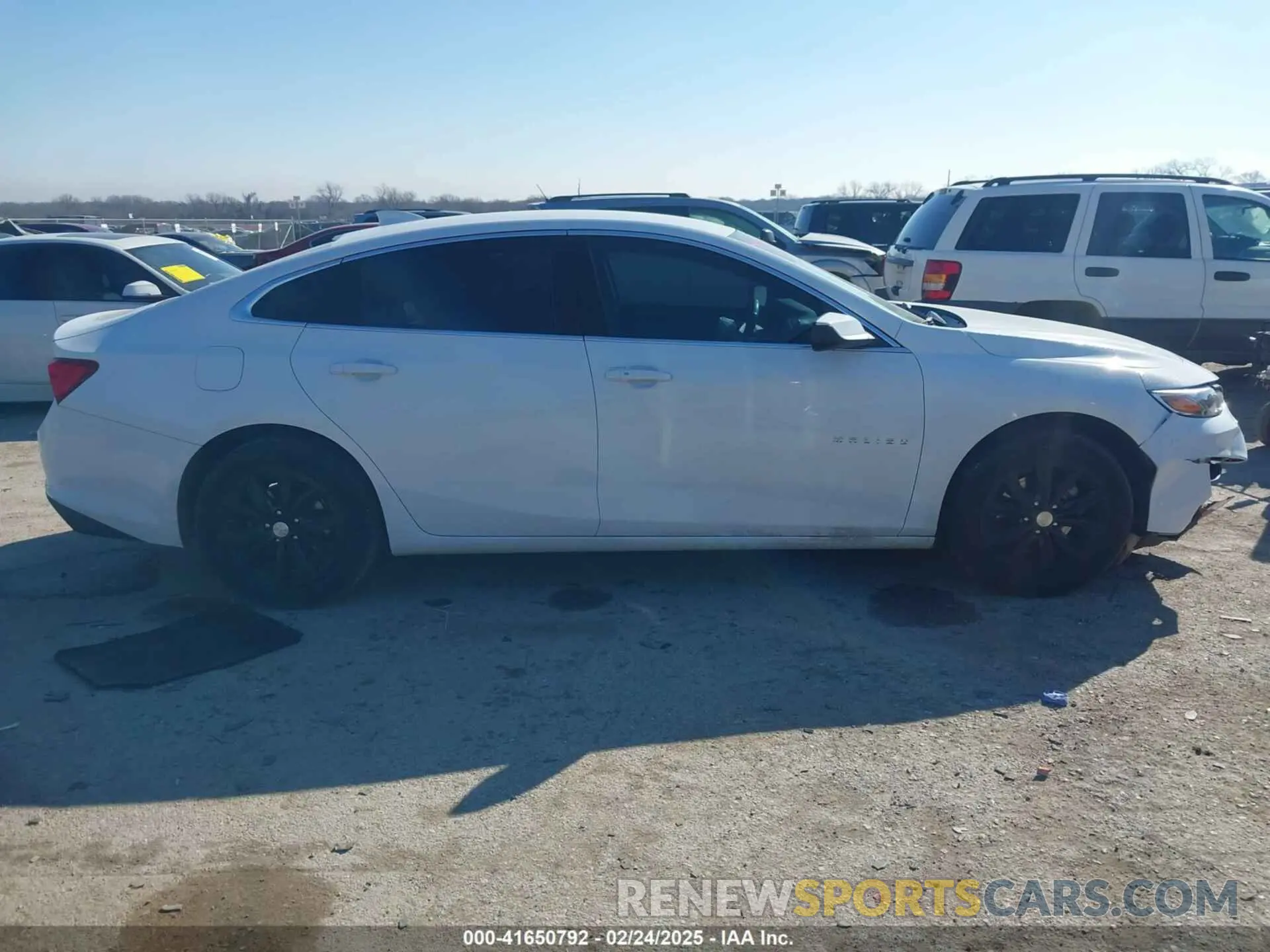13 fotografías del automóvil dañado 1G1ZD5ST1PF149050 CHEVROLET MALIBU 2023