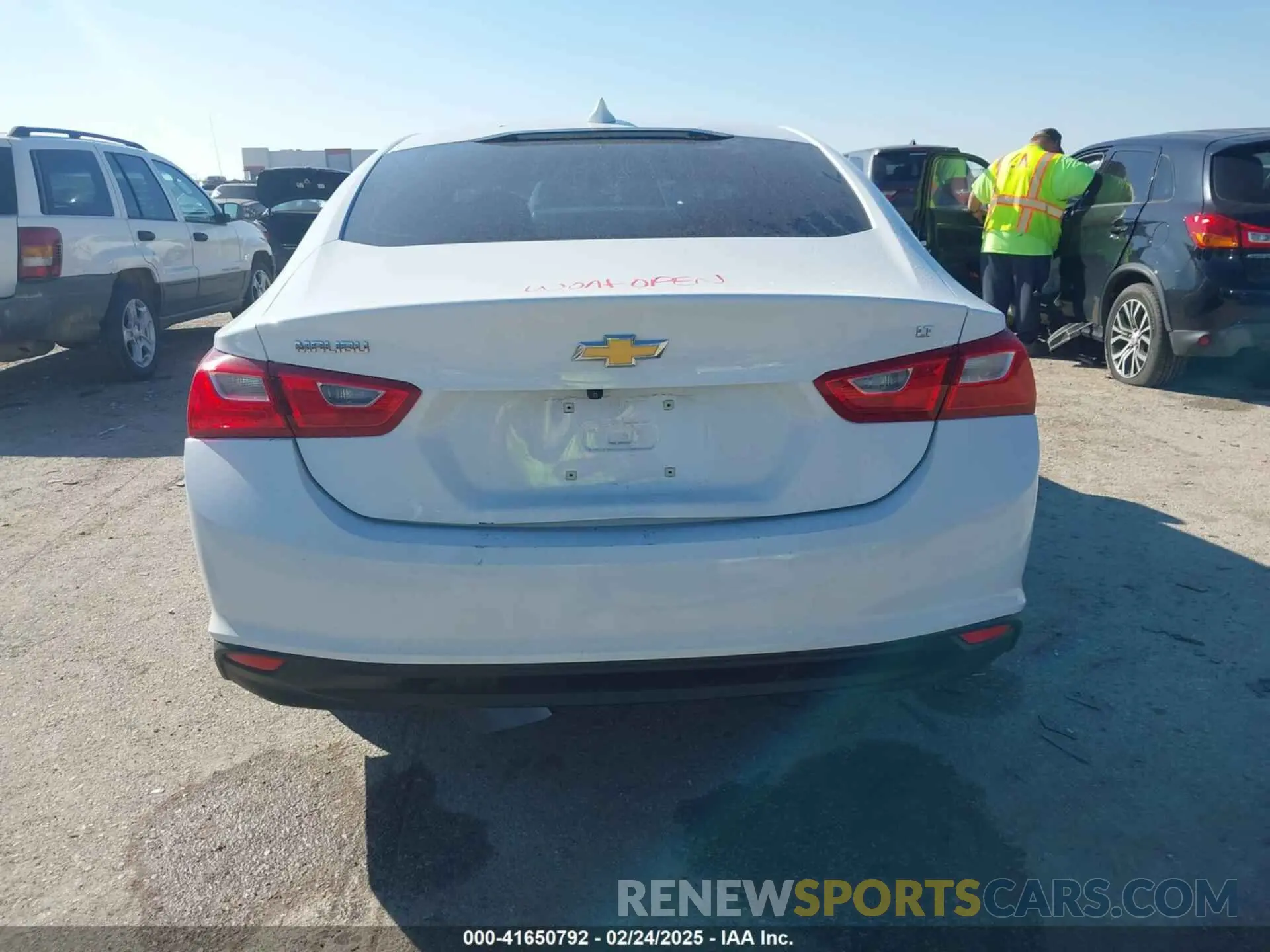 16 fotografías del automóvil dañado 1G1ZD5ST1PF149050 CHEVROLET MALIBU 2023
