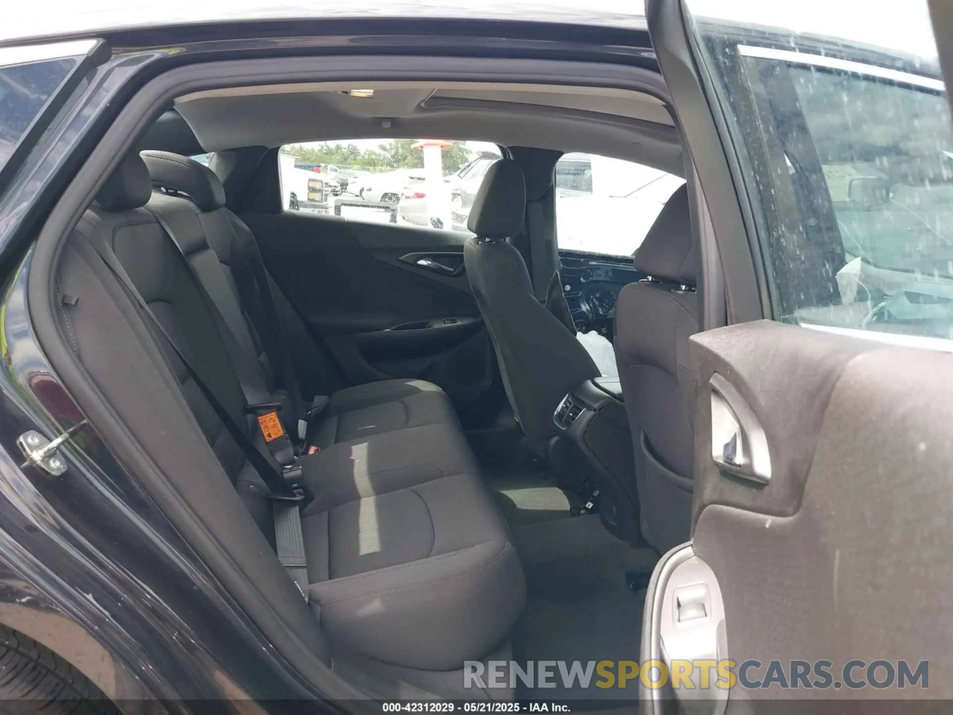 8 fotografías del automóvil dañado 1G1ZD5ST1PF166155 CHEVROLET MALIBU 2023