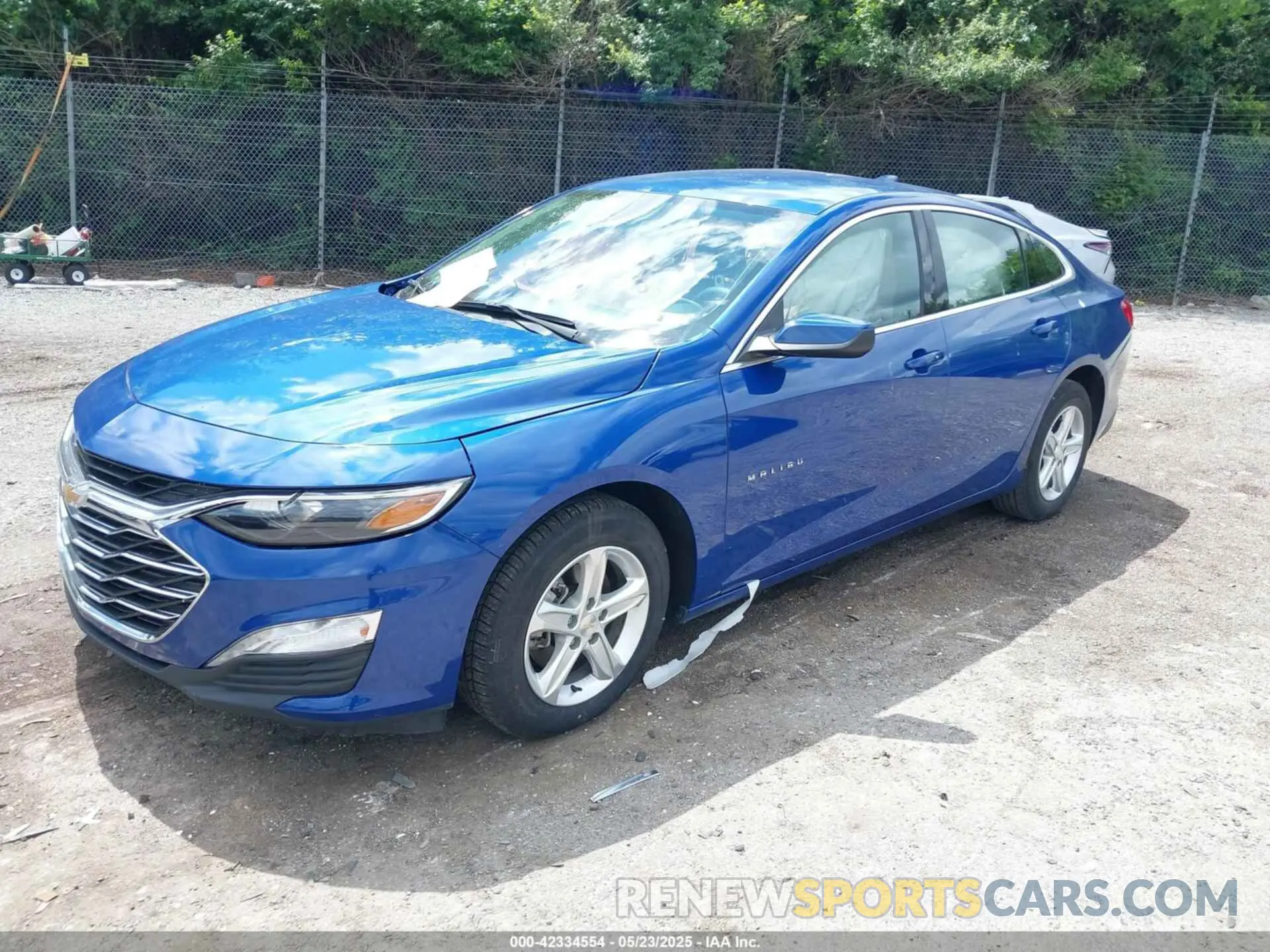 2 fotografías del automóvil dañado 1G1ZD5ST1PF240996 CHEVROLET MALIBU 2023