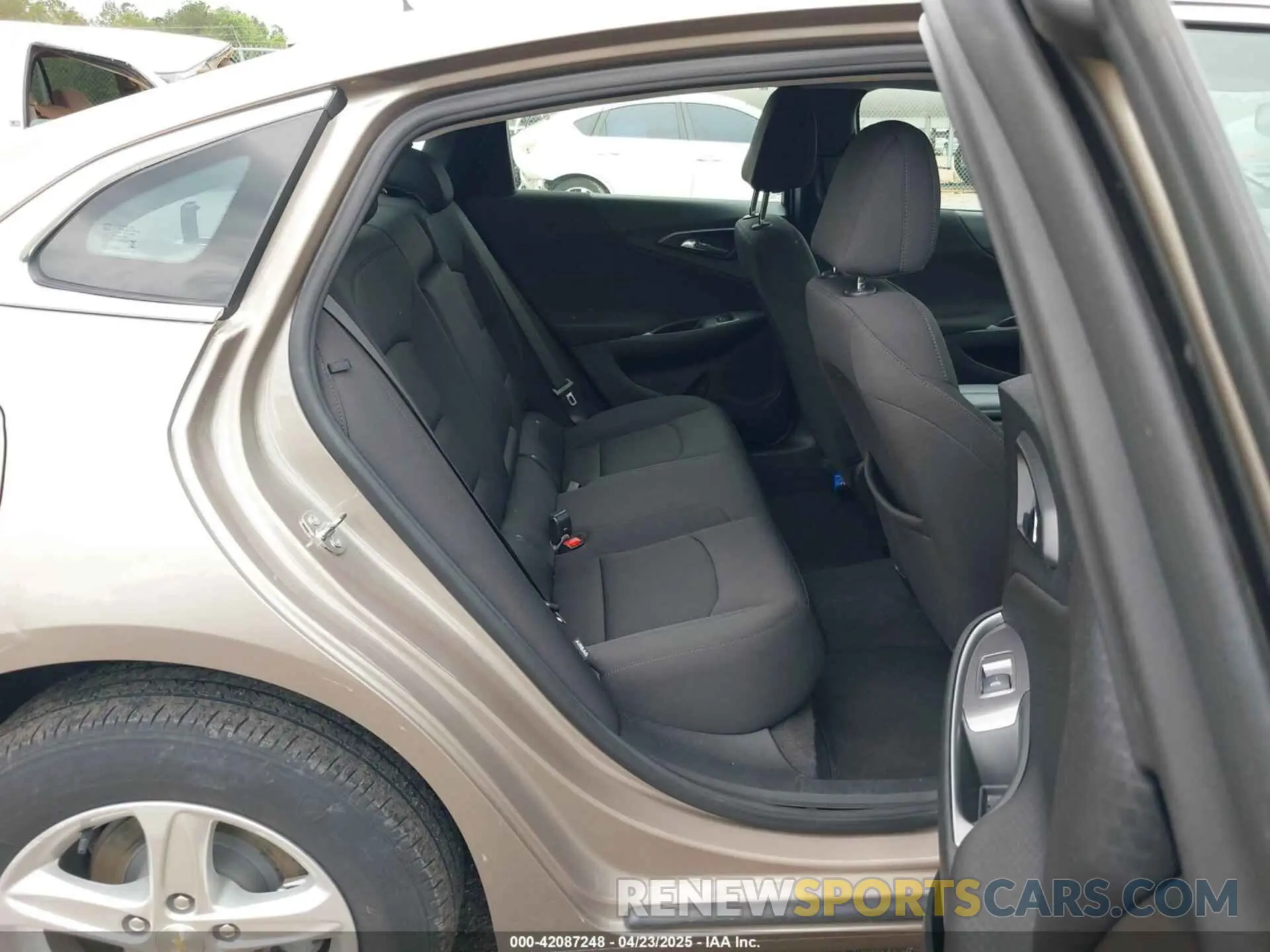 8 fotografías del automóvil dañado 1G1ZD5ST2PF180985 CHEVROLET MALIBU 2023