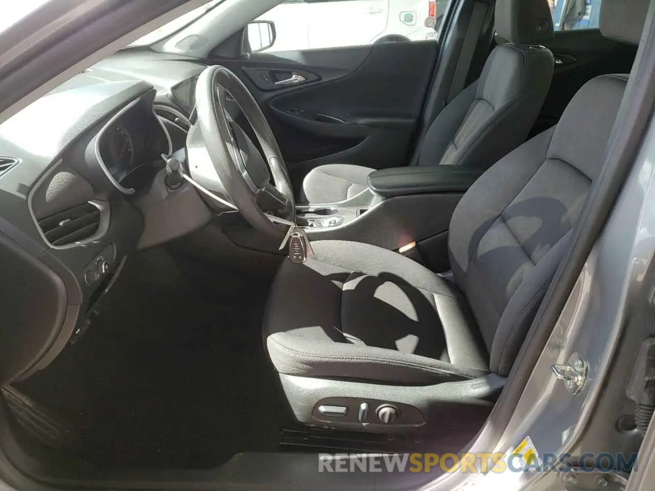 7 fotografías del automóvil dañado 1G1ZD5ST3PF165928 CHEVROLET MALIBU 2023
