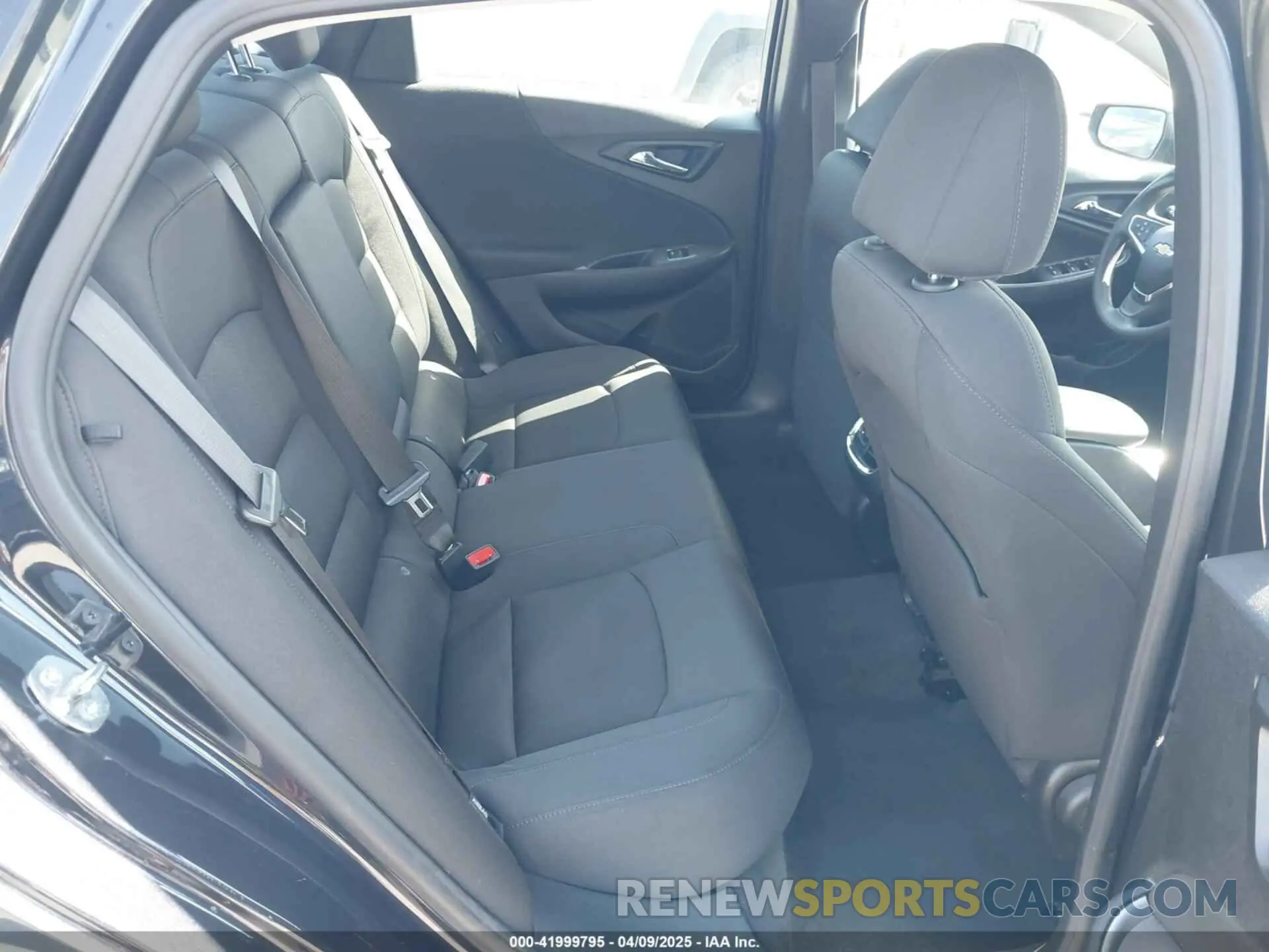 8 fotografías del automóvil dañado 1G1ZD5ST3PF220569 CHEVROLET MALIBU 2023