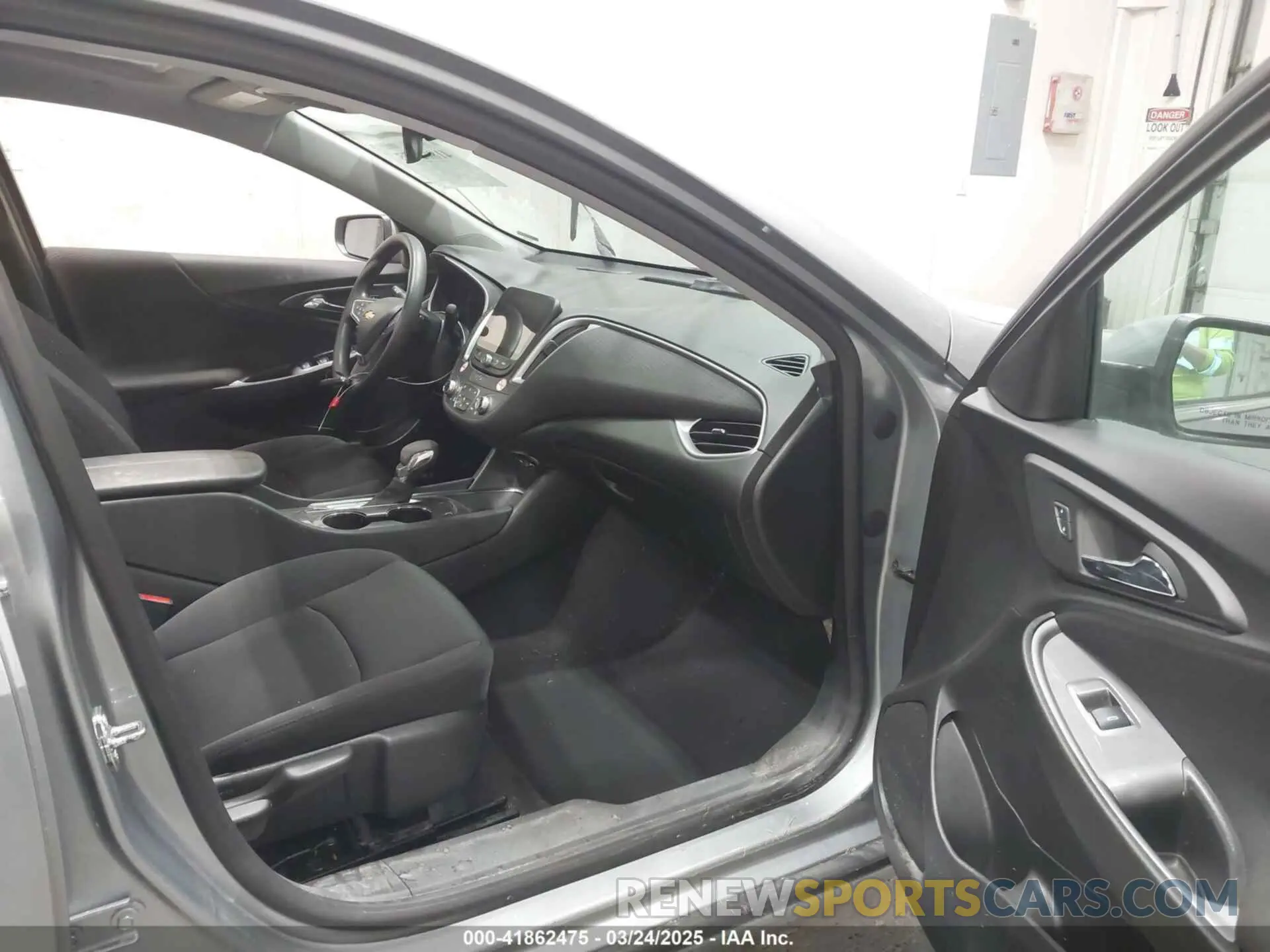 5 fotografías del automóvil dañado 1G1ZD5ST3PF226324 CHEVROLET MALIBU 2023