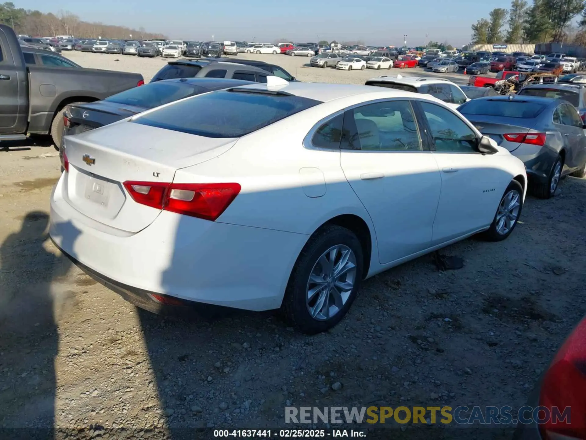4 fotografías del automóvil dañado 1G1ZD5ST4PF183452 CHEVROLET MALIBU 2023