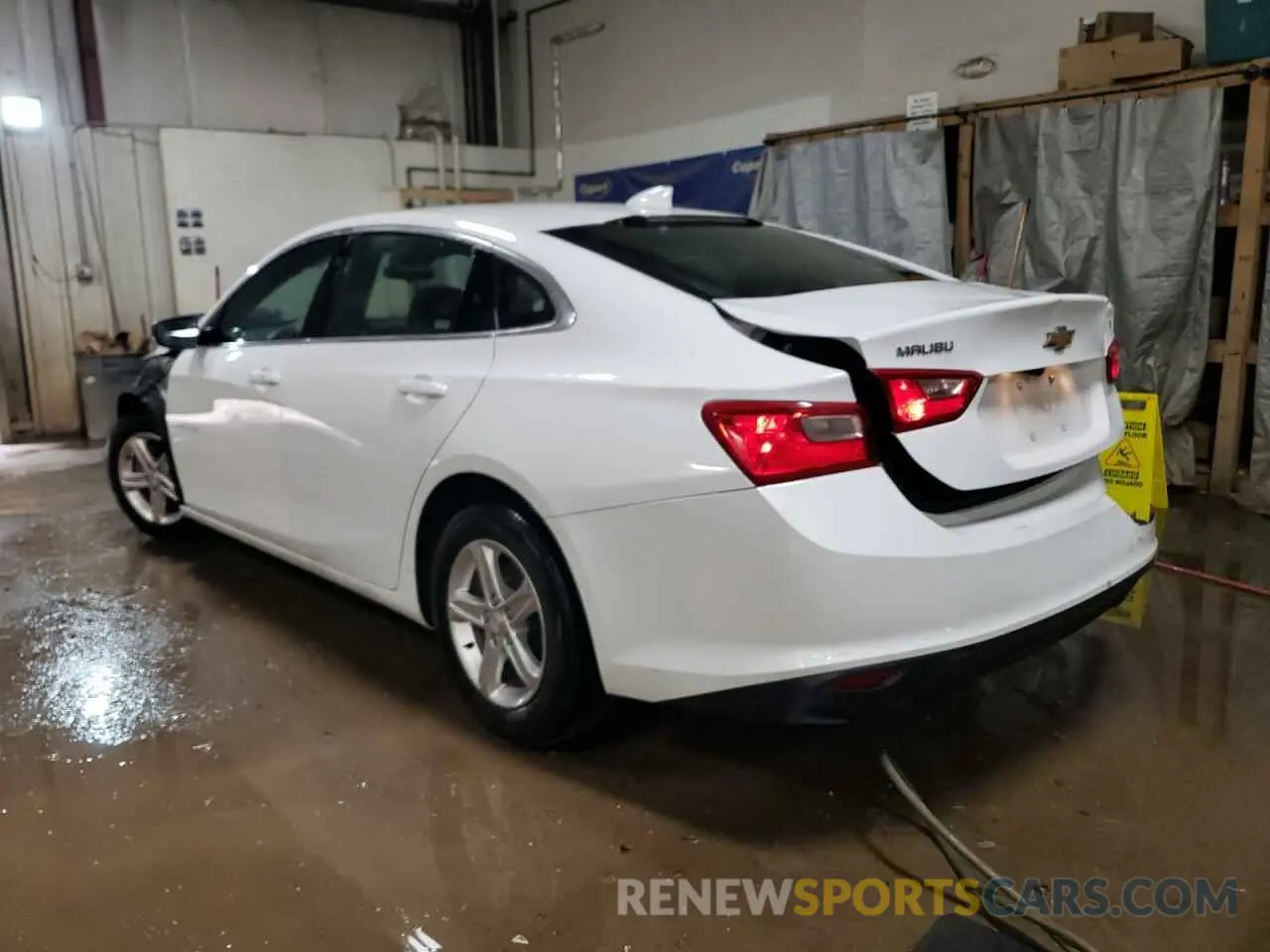 2 fotografías del automóvil dañado 1G1ZD5ST4PF208642 CHEVROLET MALIBU 2023