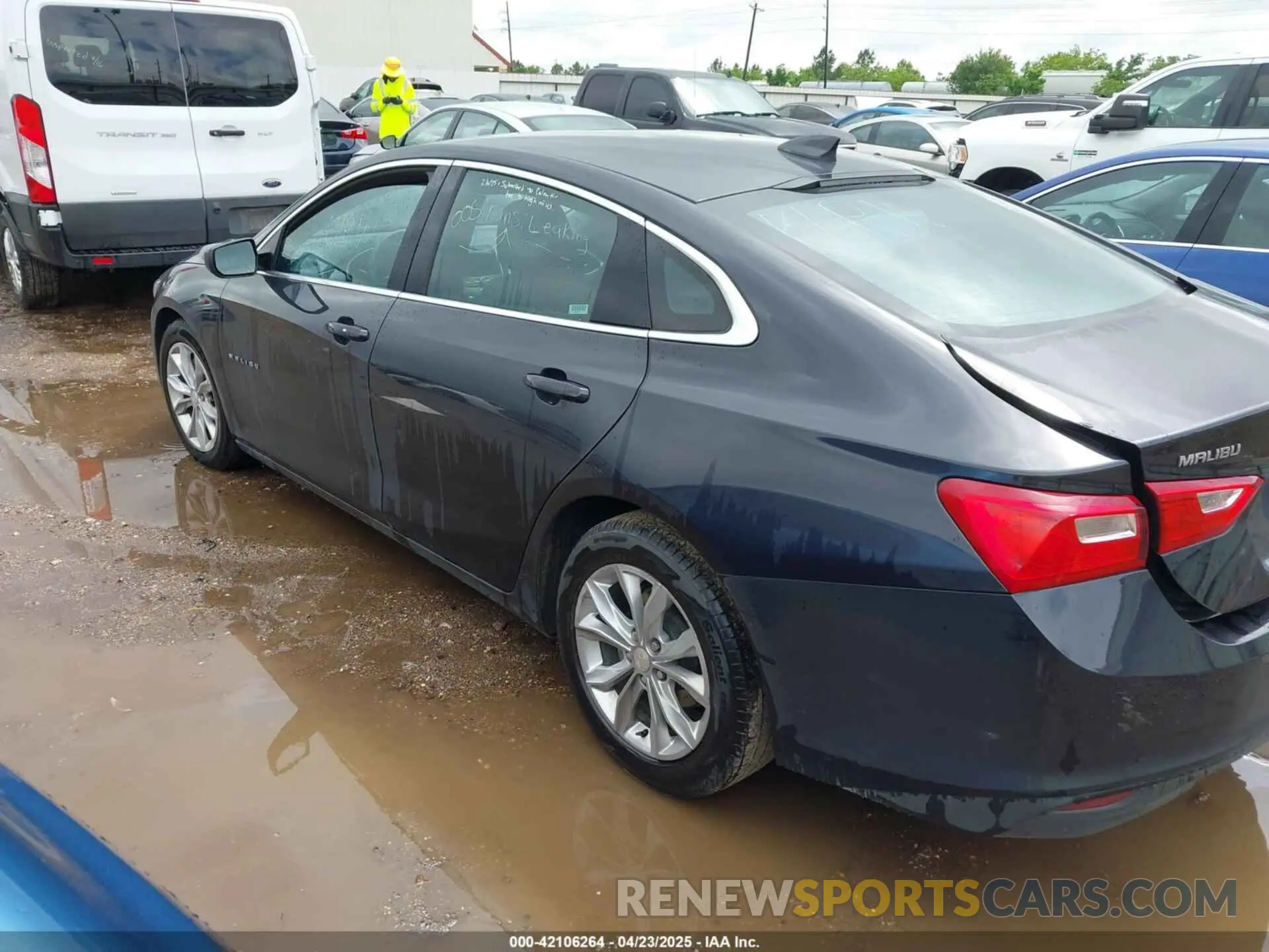 3 fotografías del automóvil dañado 1G1ZD5ST4PF232794 CHEVROLET MALIBU 2023