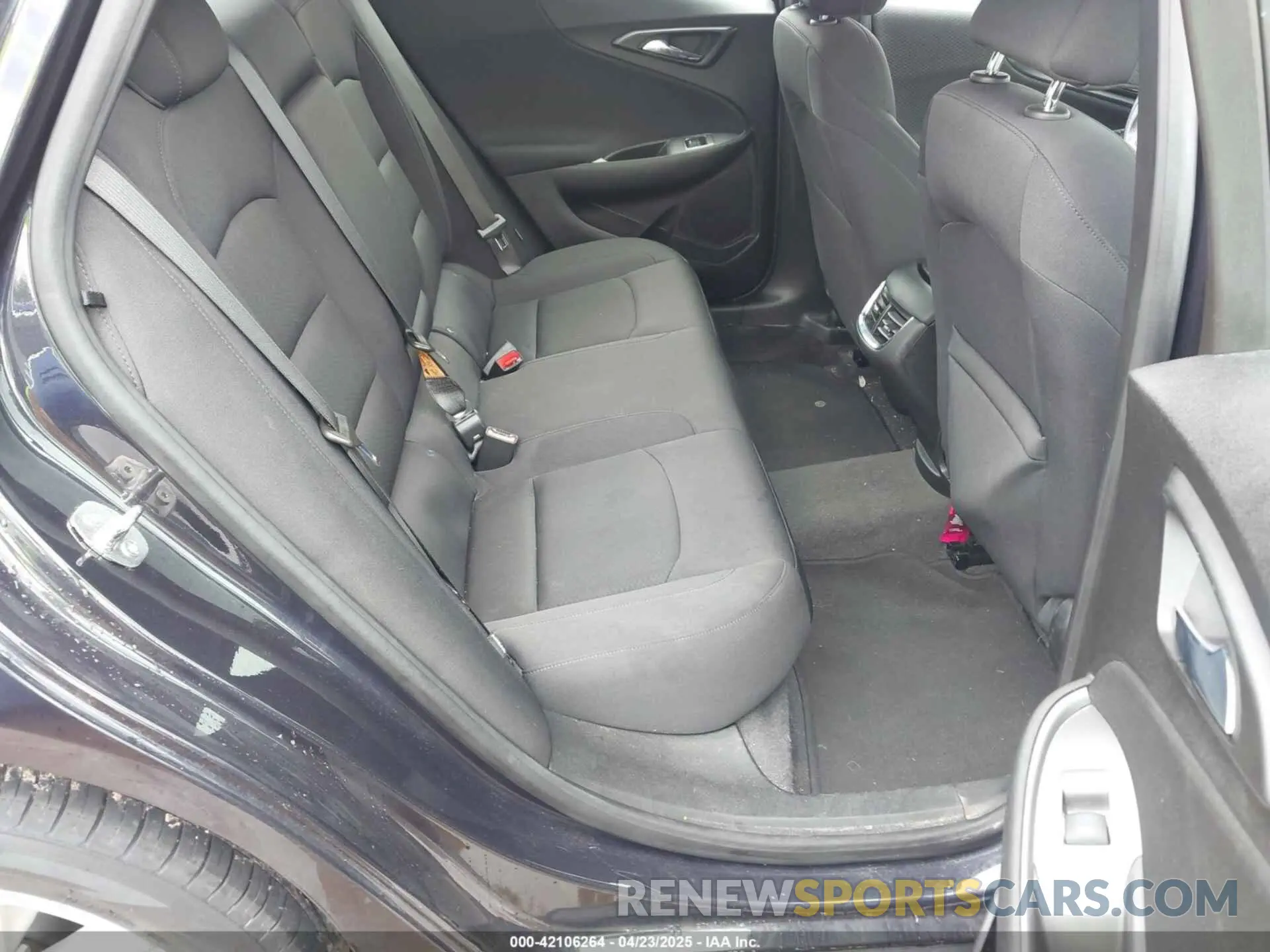 8 fotografías del automóvil dañado 1G1ZD5ST4PF232794 CHEVROLET MALIBU 2023