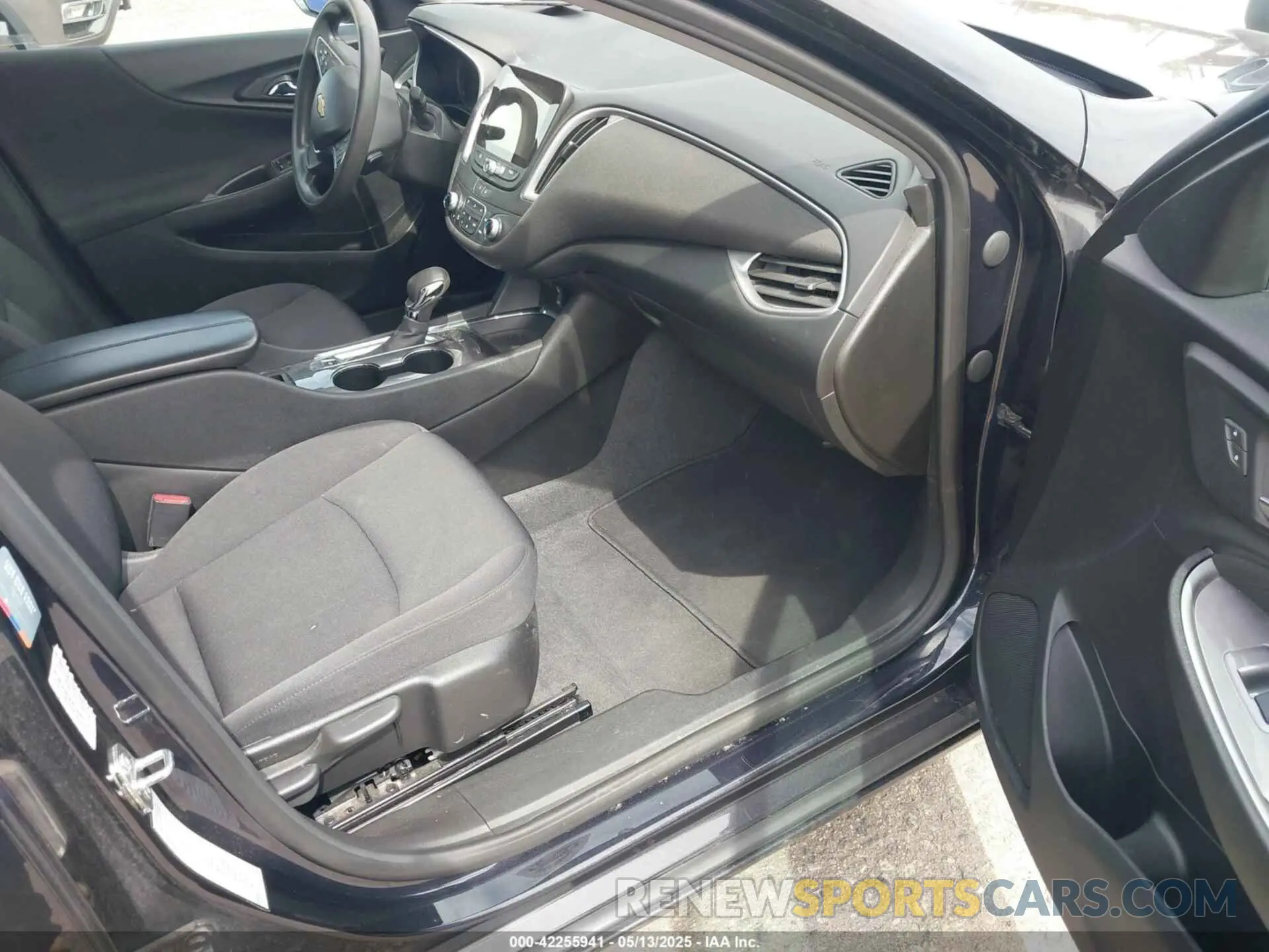 5 fotografías del automóvil dañado 1G1ZD5ST6PF171870 CHEVROLET MALIBU 2023