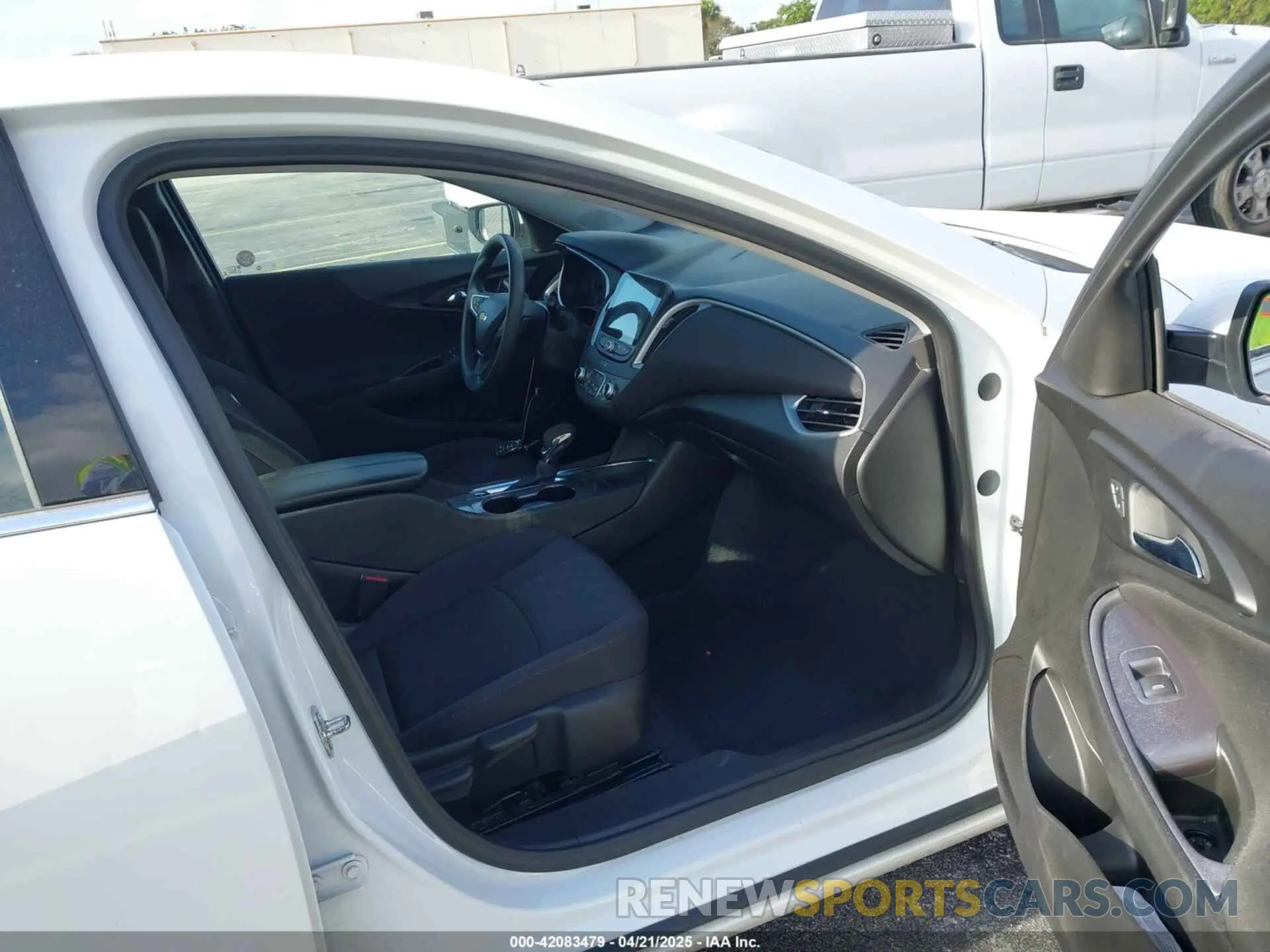 5 fotografías del automóvil dañado 1G1ZD5ST6PF207394 CHEVROLET MALIBU 2023