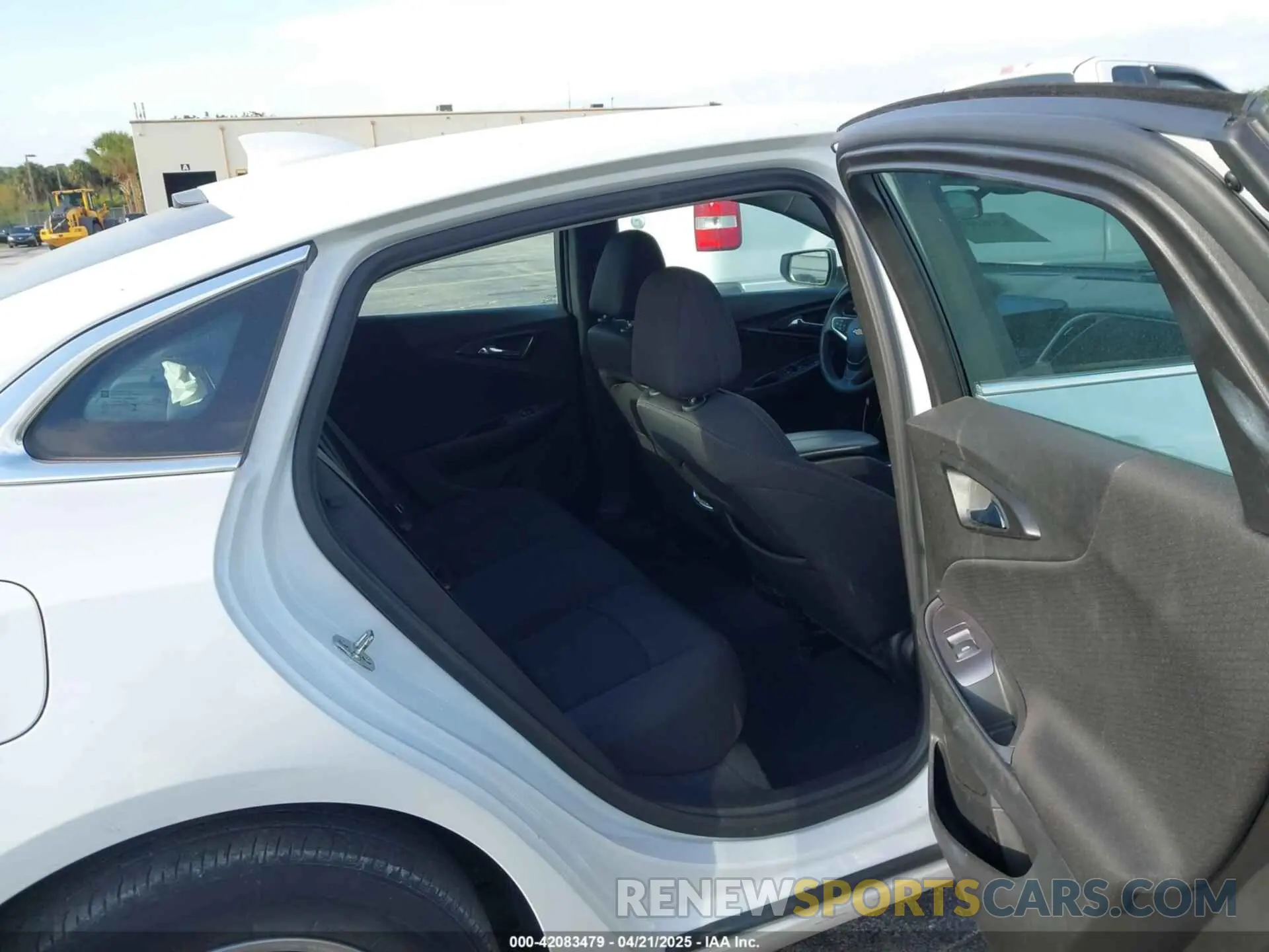 8 fotografías del automóvil dañado 1G1ZD5ST6PF207394 CHEVROLET MALIBU 2023