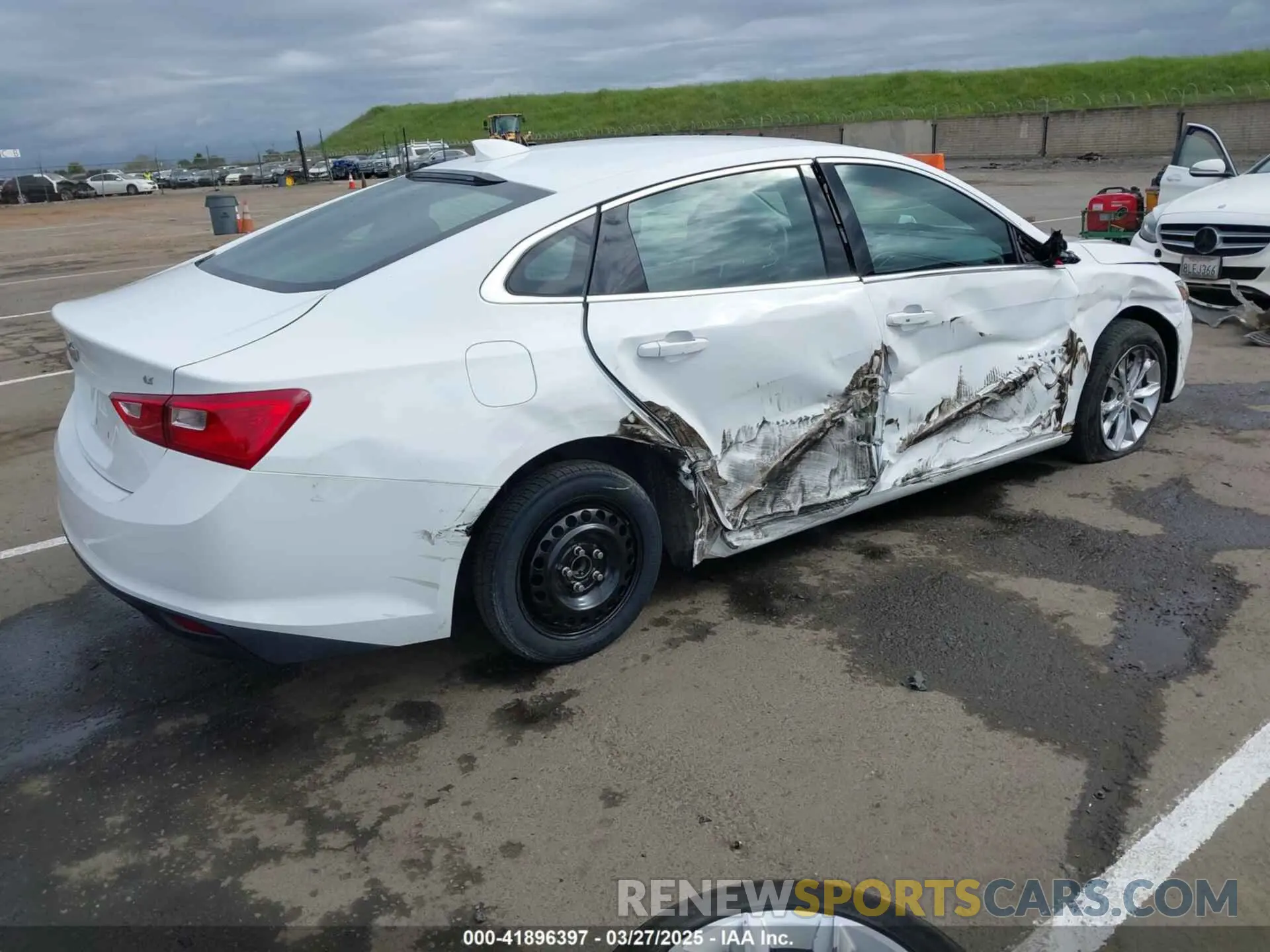 4 fotografías del automóvil dañado 1G1ZD5ST6PF252528 CHEVROLET MALIBU 2023