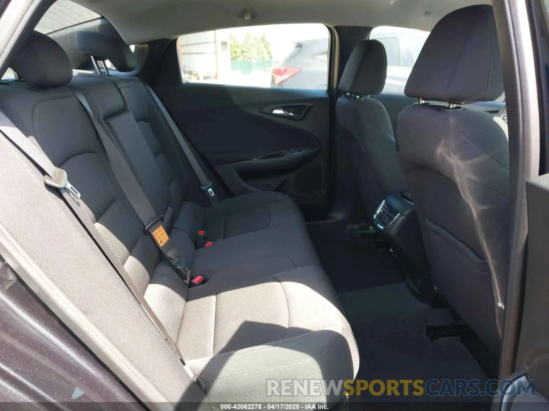 8 fotografías del automóvil dañado 1G1ZD5ST7PF208456 CHEVROLET MALIBU 2023