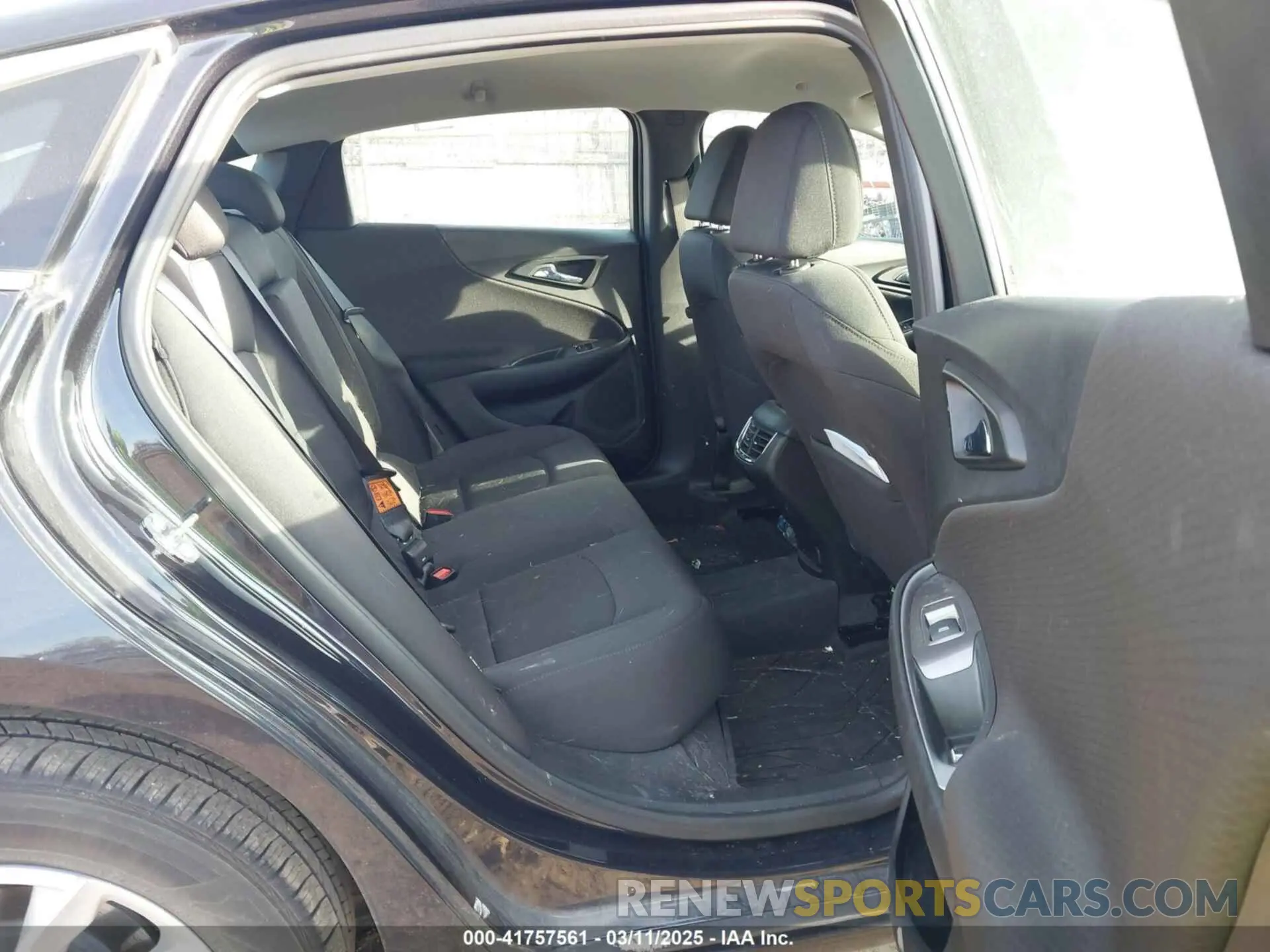 8 fotografías del automóvil dañado 1G1ZD5ST8PF146517 CHEVROLET MALIBU 2023