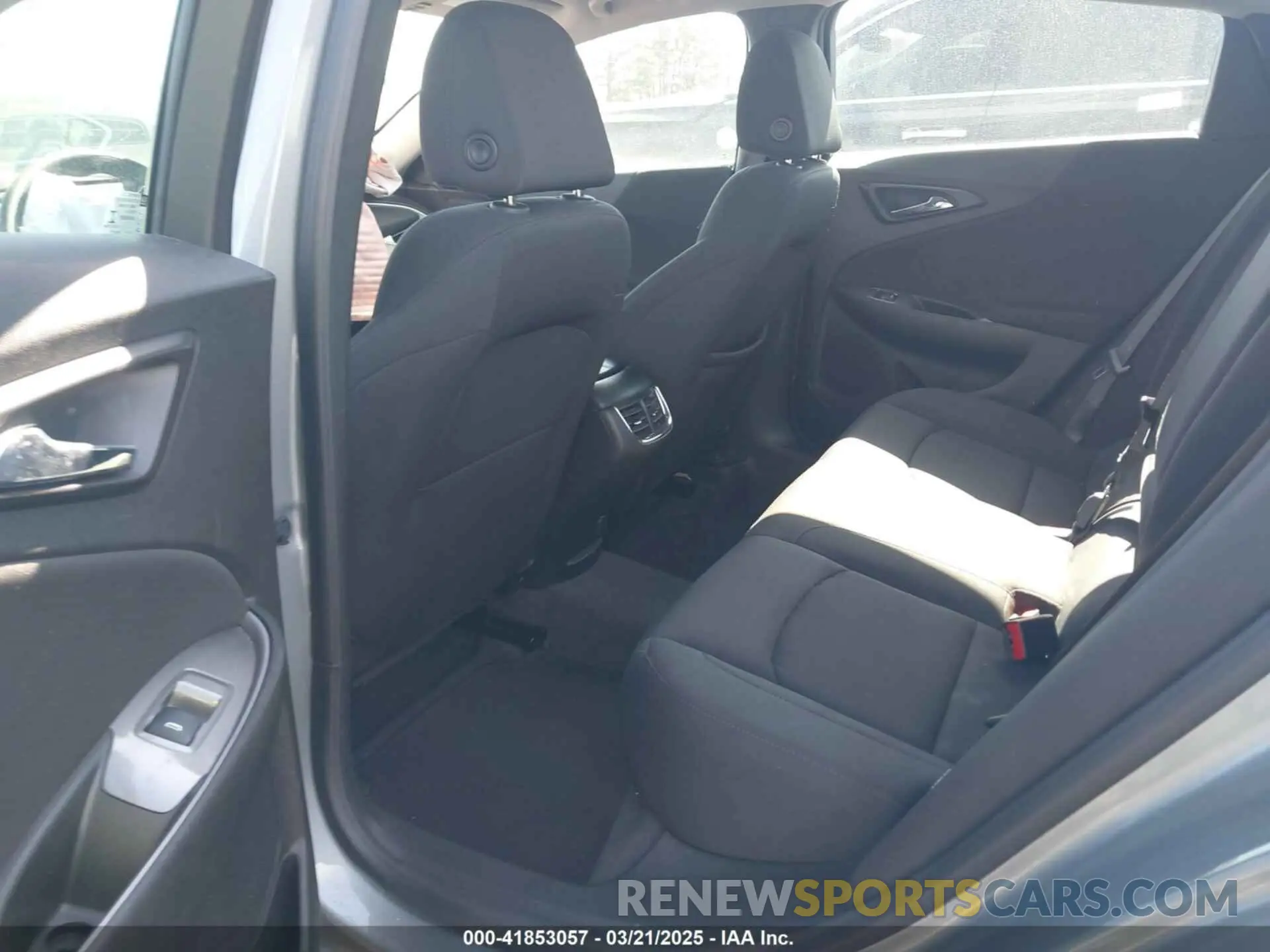 8 fotografías del automóvil dañado 1G1ZD5ST8PF179114 CHEVROLET MALIBU 2023